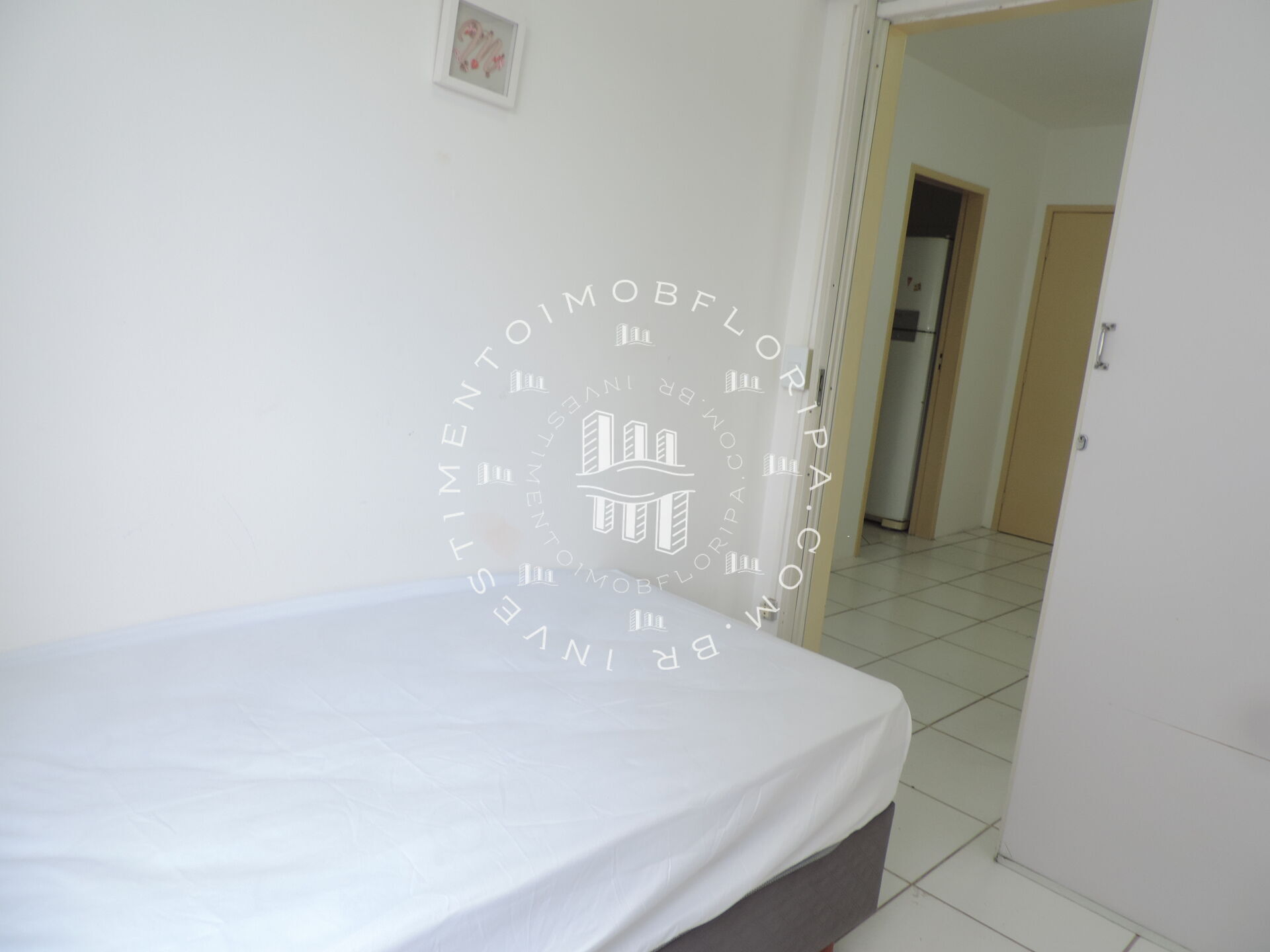 Apartamento à venda com 2 quartos, 64m² - Foto 7