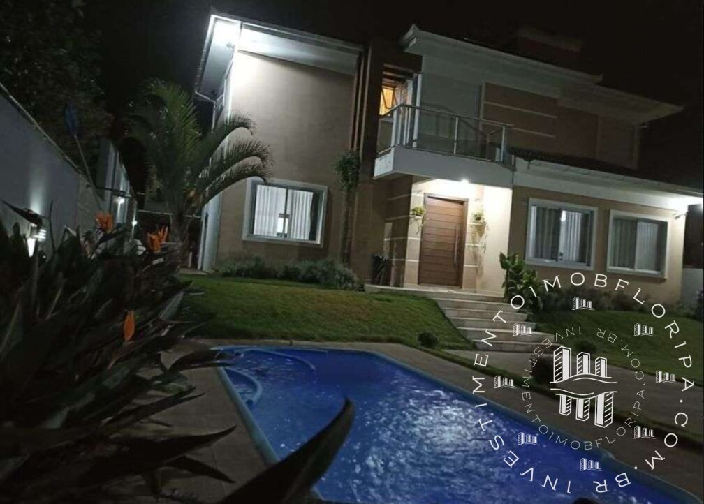 Casa de Condomínio à venda com 5 quartos, 289m² - Foto 1