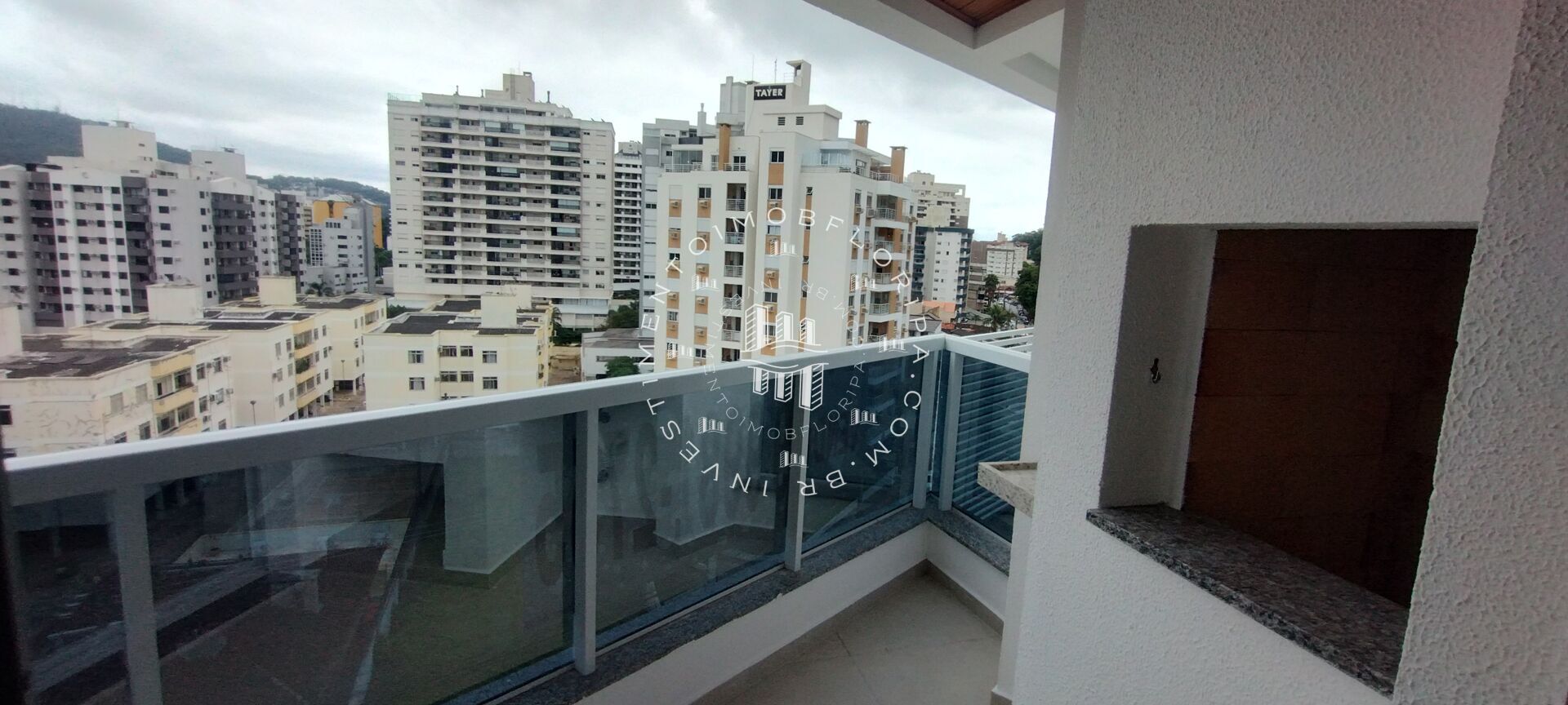 Apartamento à venda com 3 quartos, 93m² - Foto 1