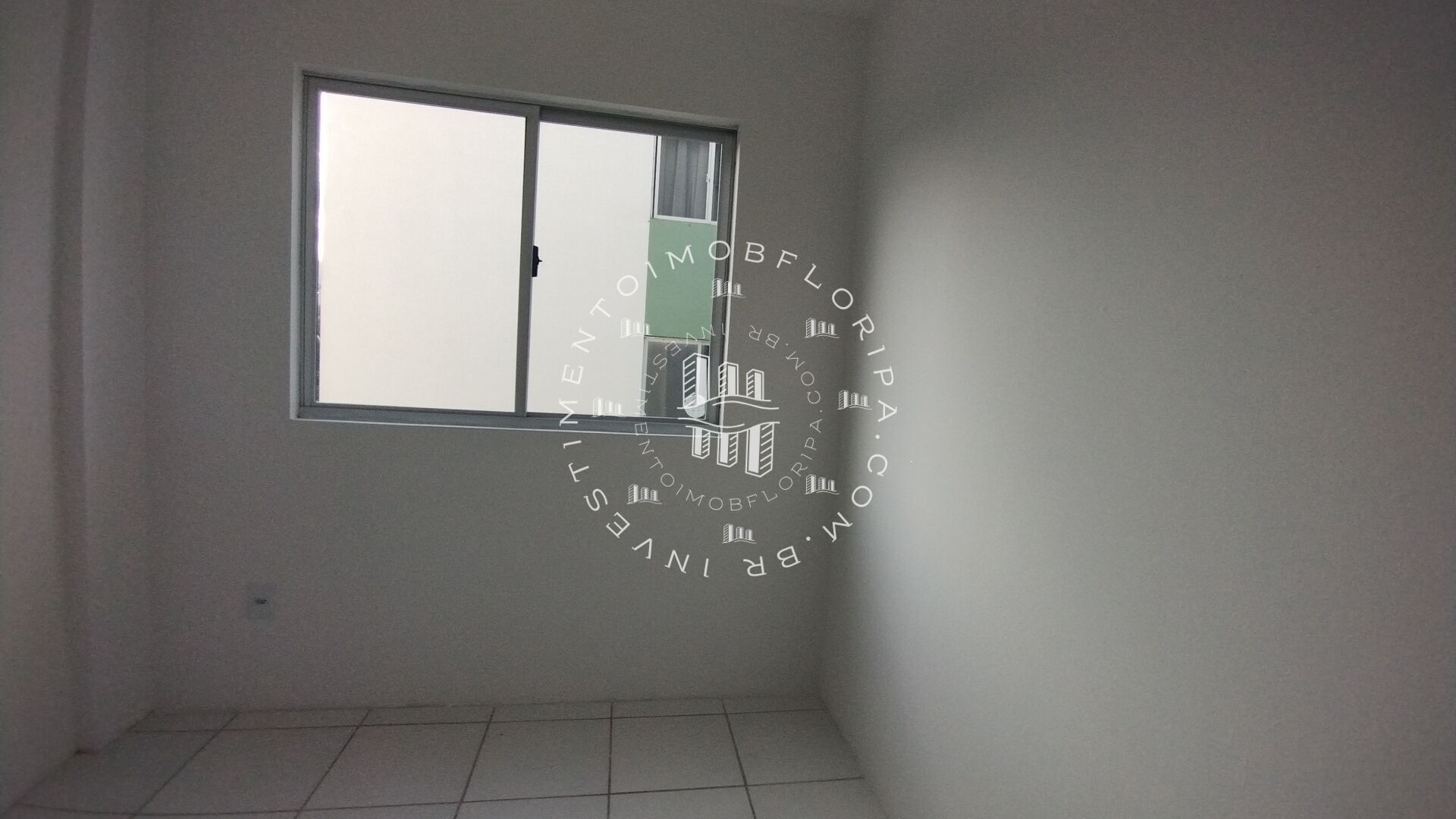 Apartamento à venda com 2 quartos, 64m² - Foto 4