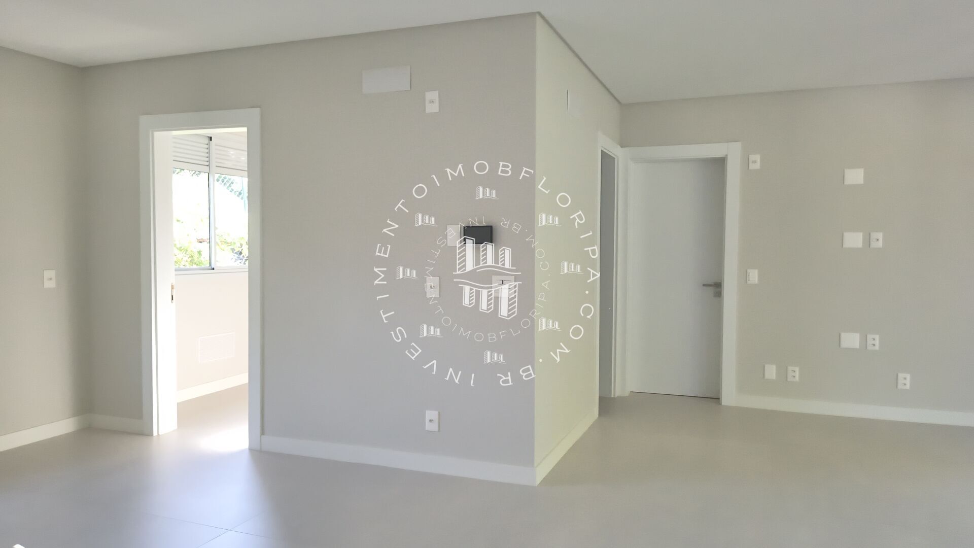 Apartamento à venda com 3 quartos, 158m² - Foto 3