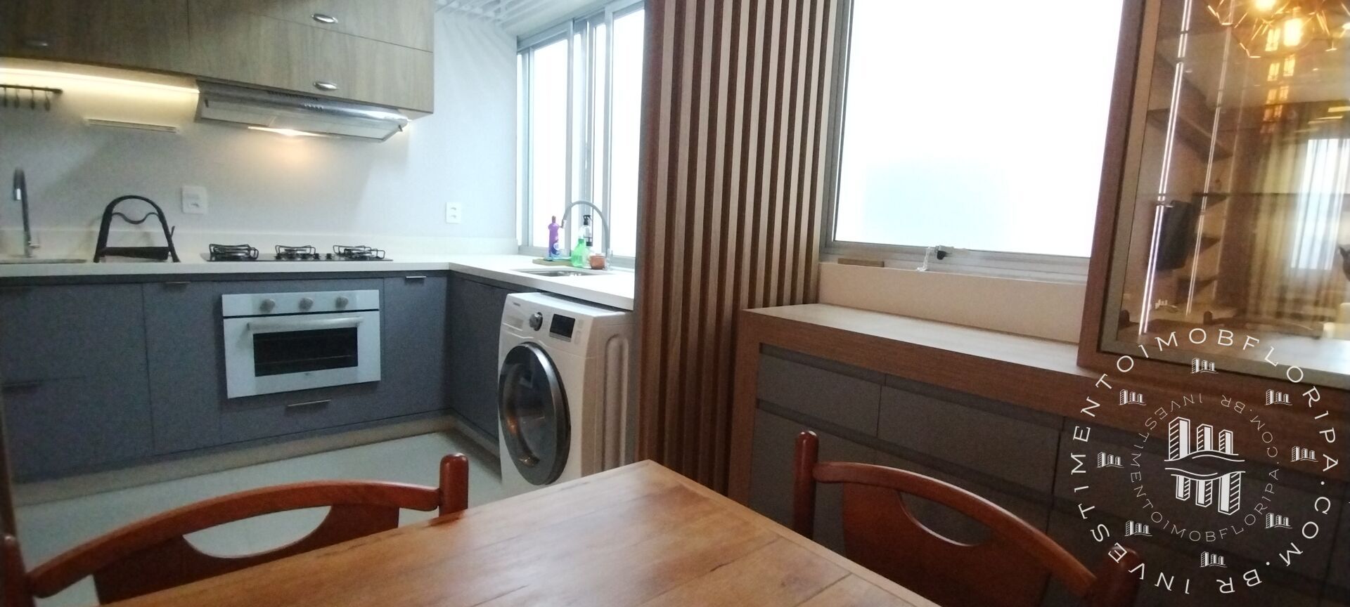 Apartamento à venda com 3 quartos, 77m² - Foto 2