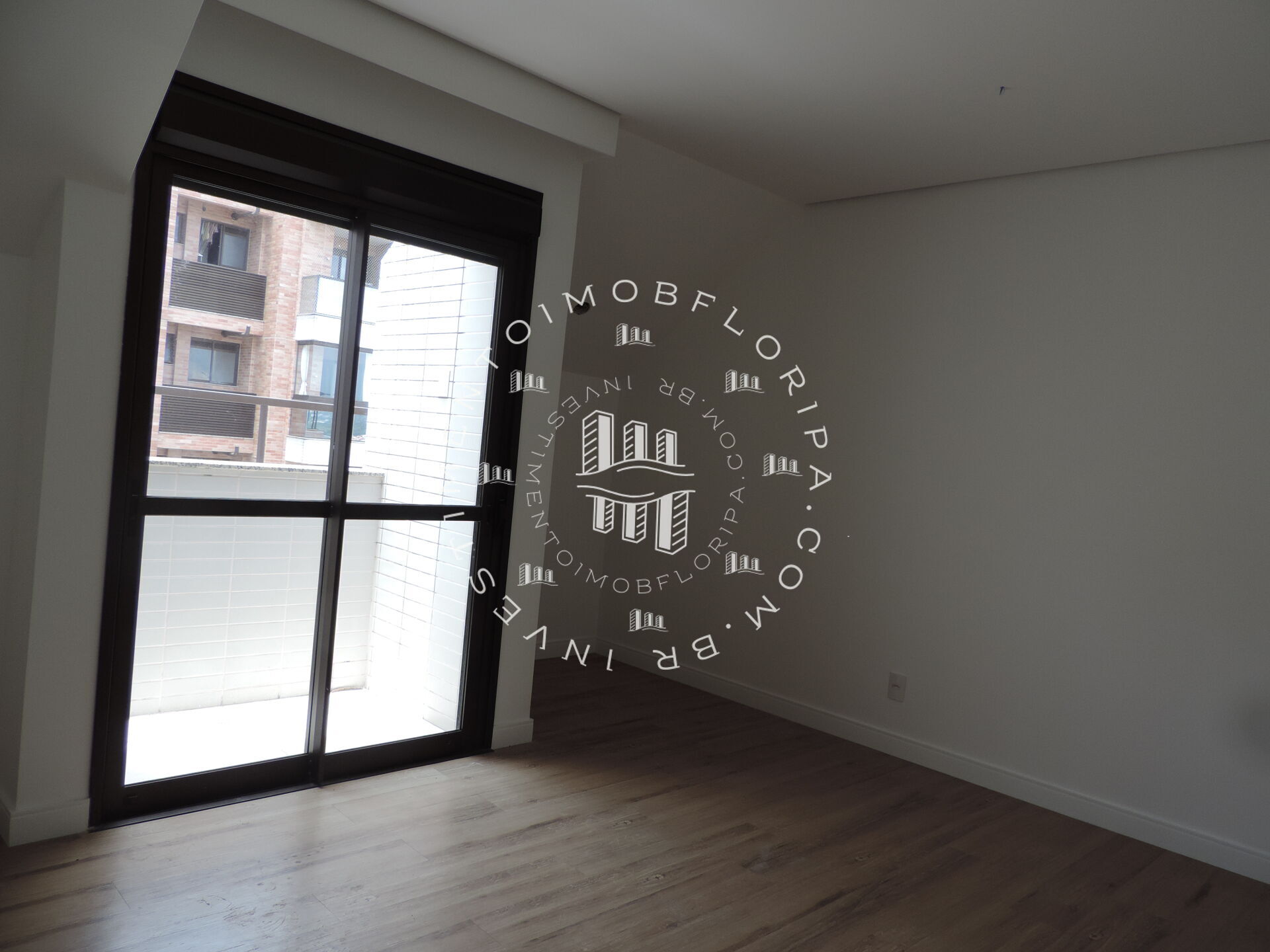 Apartamento à venda com 4 quartos, 185m² - Foto 11