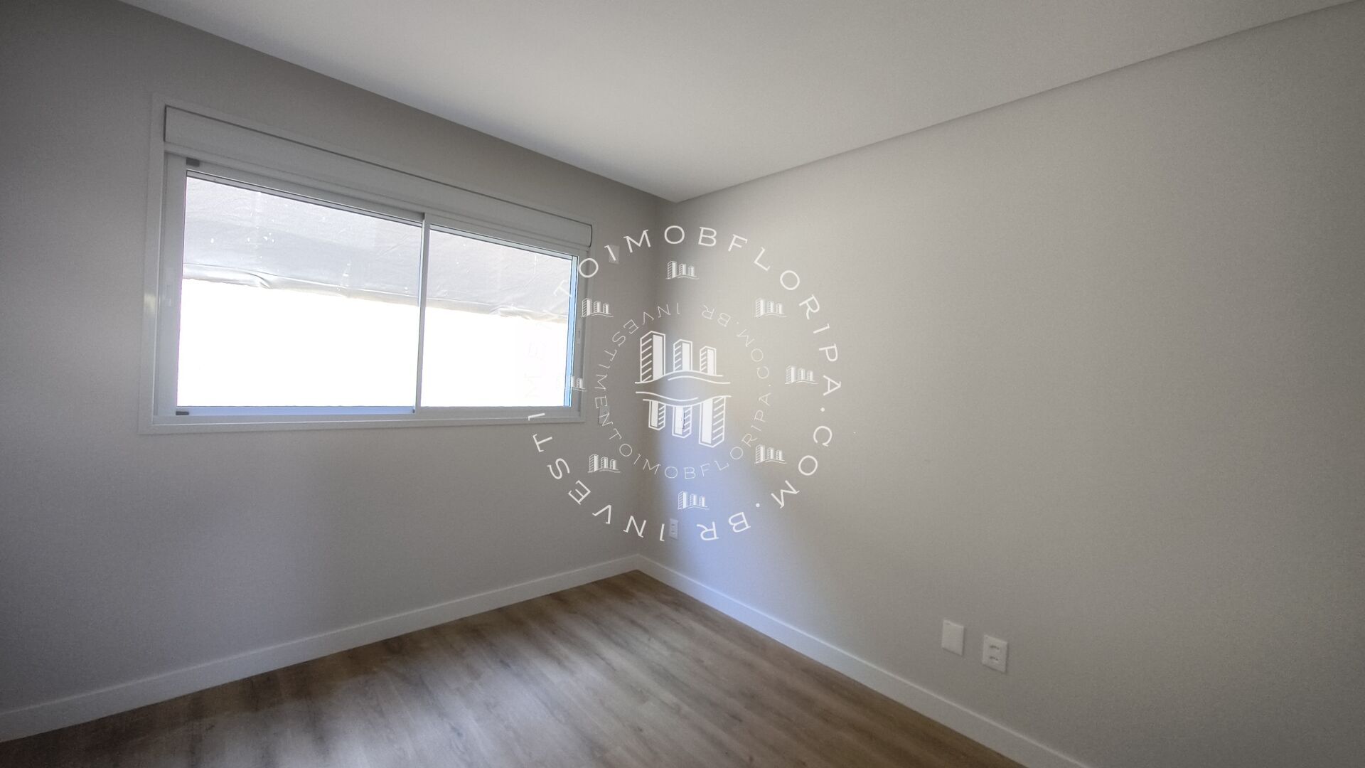 Apartamento à venda com 3 quartos, 158m² - Foto 9