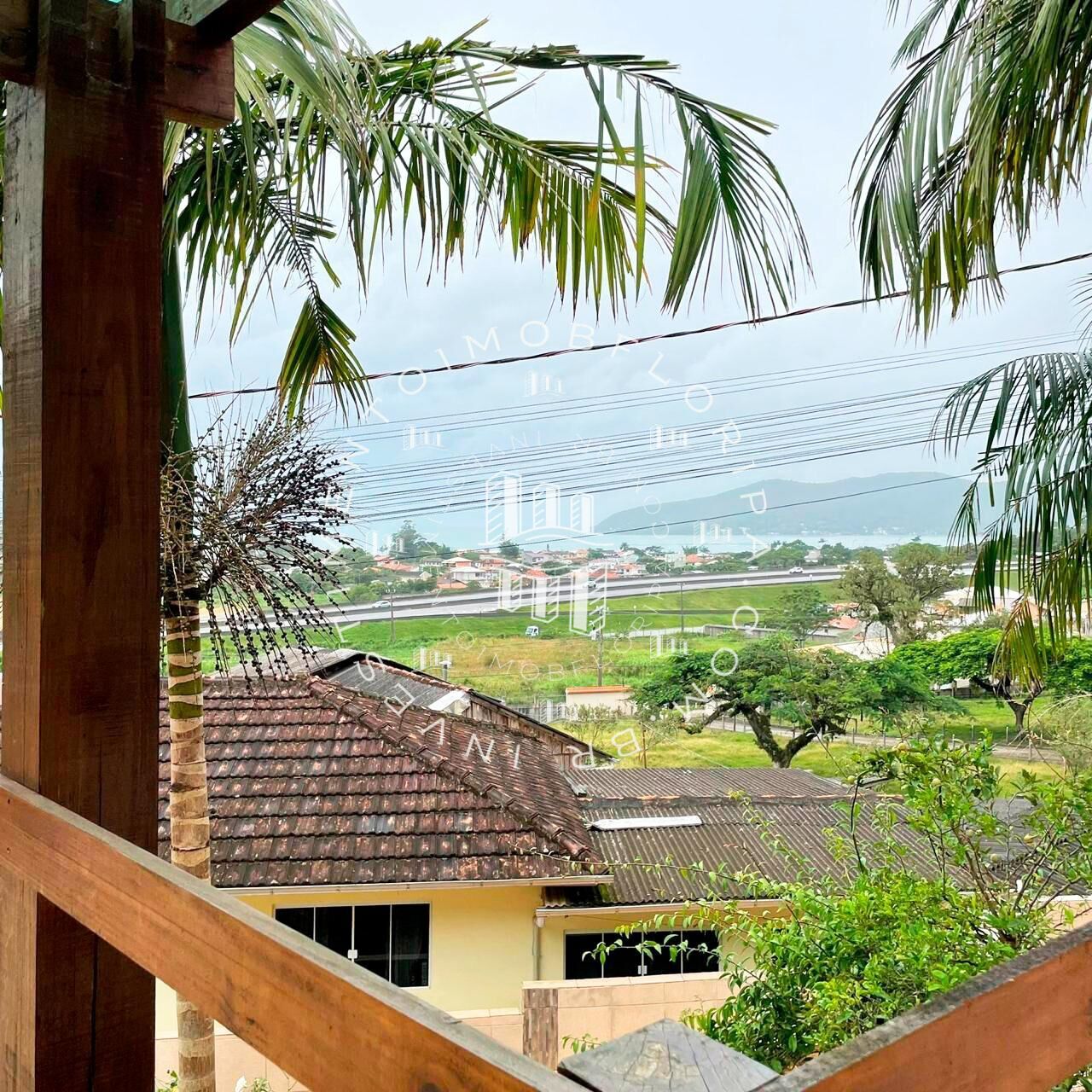 Casa à venda com 3 quartos, 120m² - Foto 3