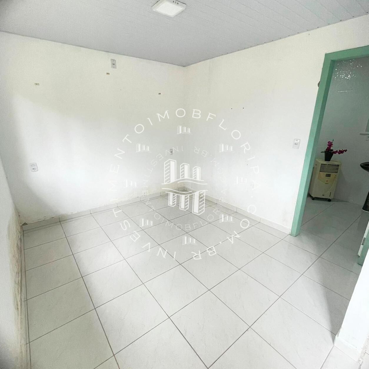 Casa à venda com 3 quartos, 120m² - Foto 8