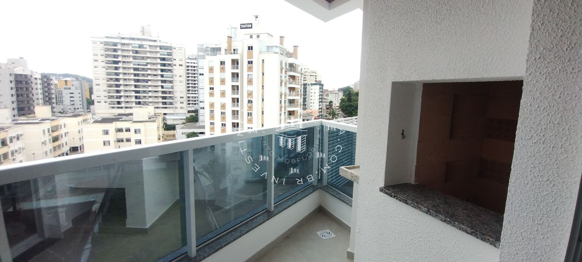 Apartamento à venda com 1 quarto, 52m² - Foto 2