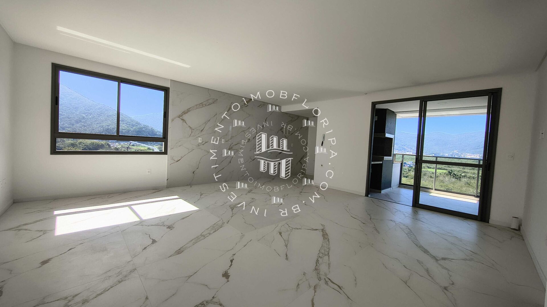 Apartamento à venda com 3 quartos, 125m² - Foto 3