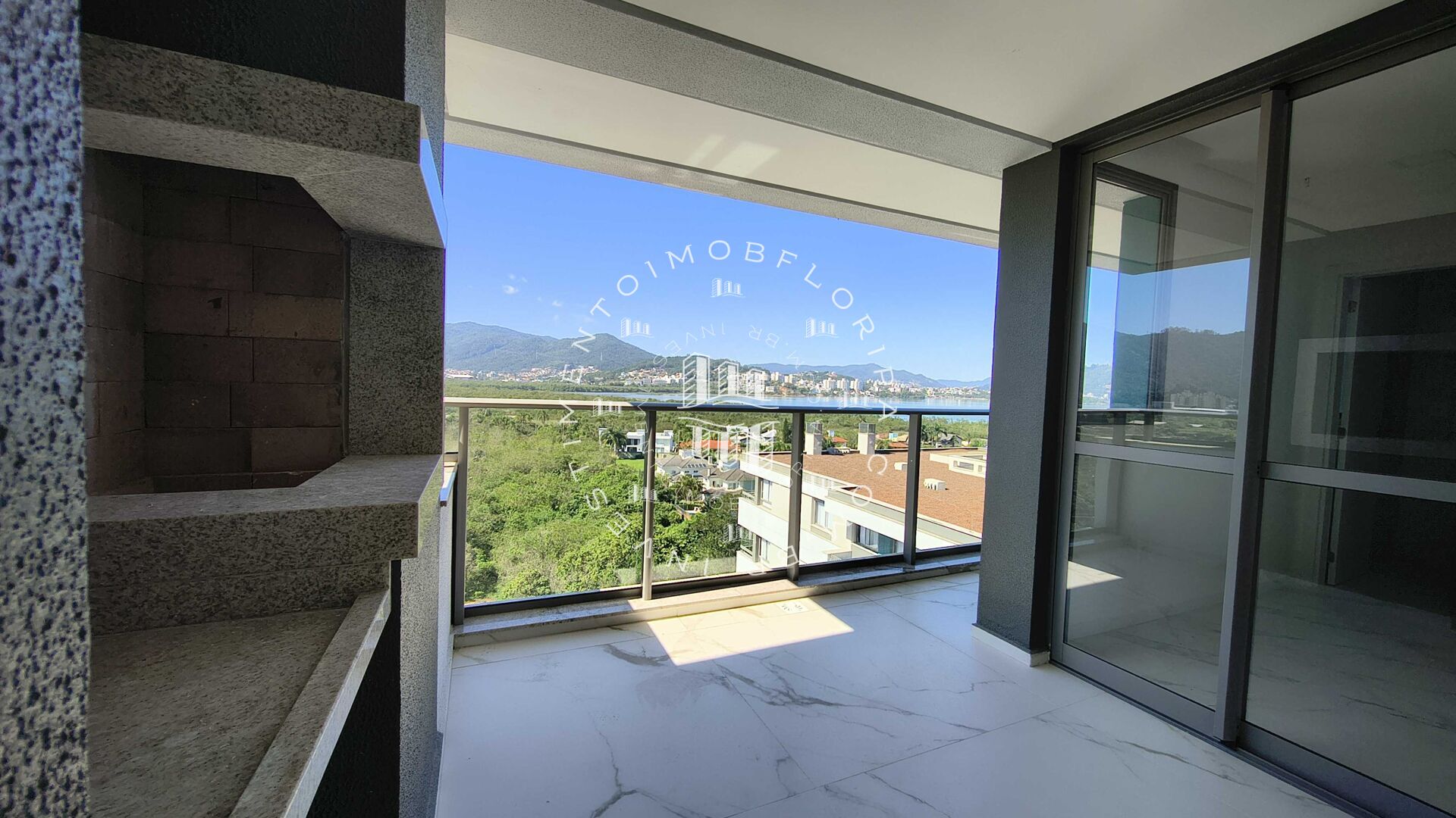 Apartamento à venda com 3 quartos, 125m² - Foto 4