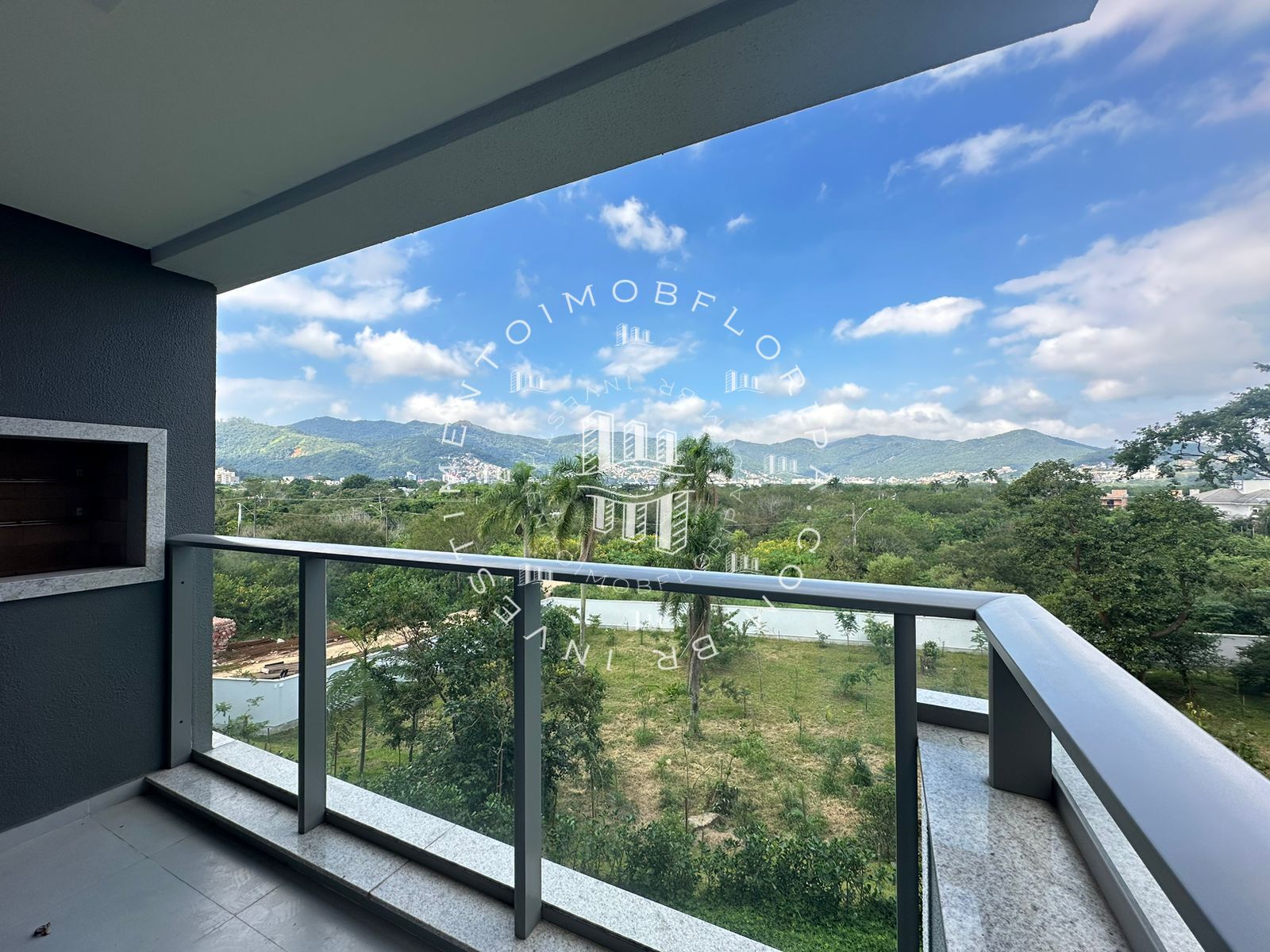 Apartamento à venda com 3 quartos, 96m² - Foto 9