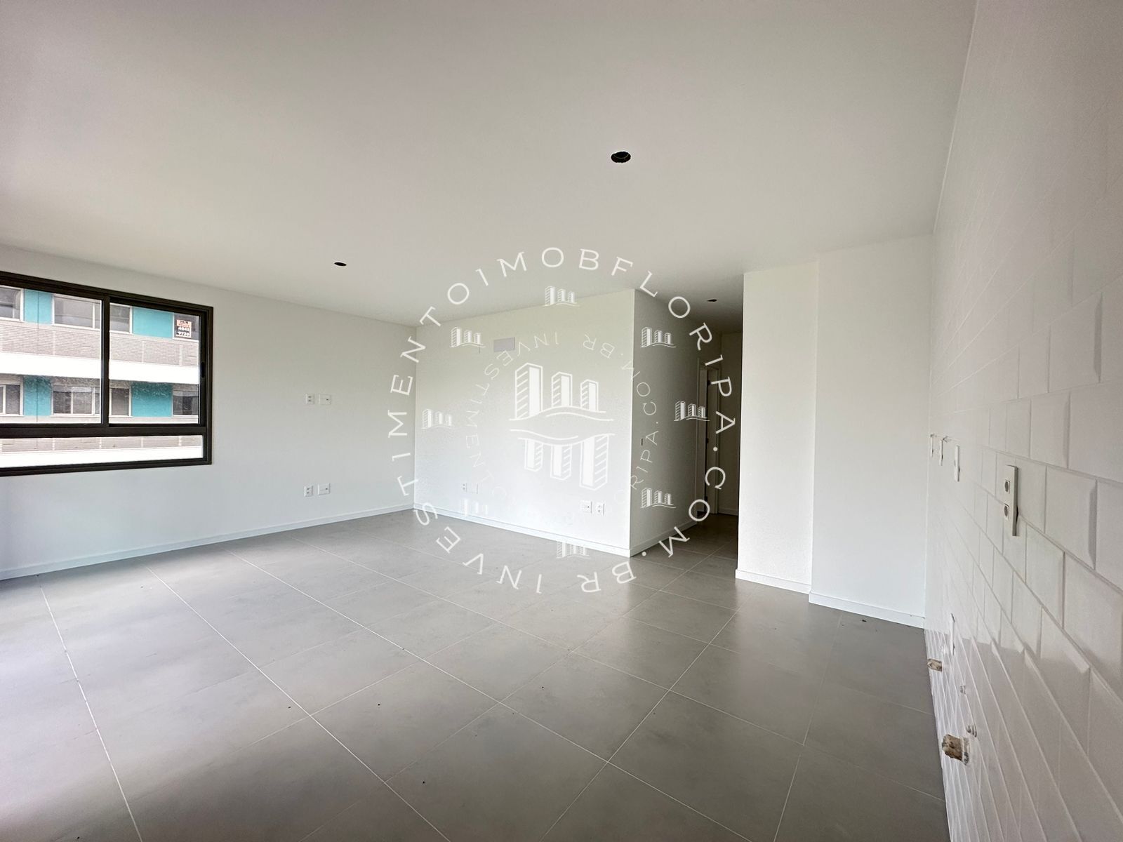 Apartamento à venda com 3 quartos, 96m² - Foto 3