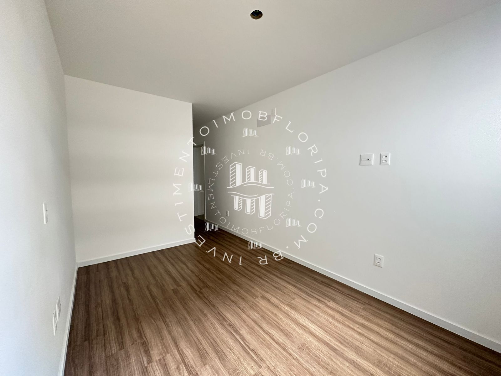 Apartamento à venda com 3 quartos, 96m² - Foto 8