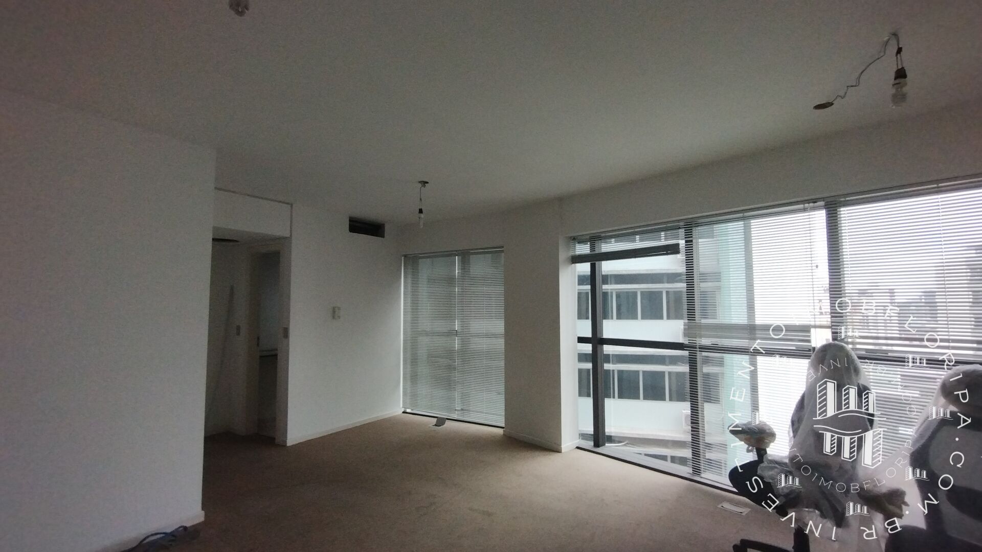 Conjunto Comercial-Sala à venda com 1 quarto, 25m² - Foto 3