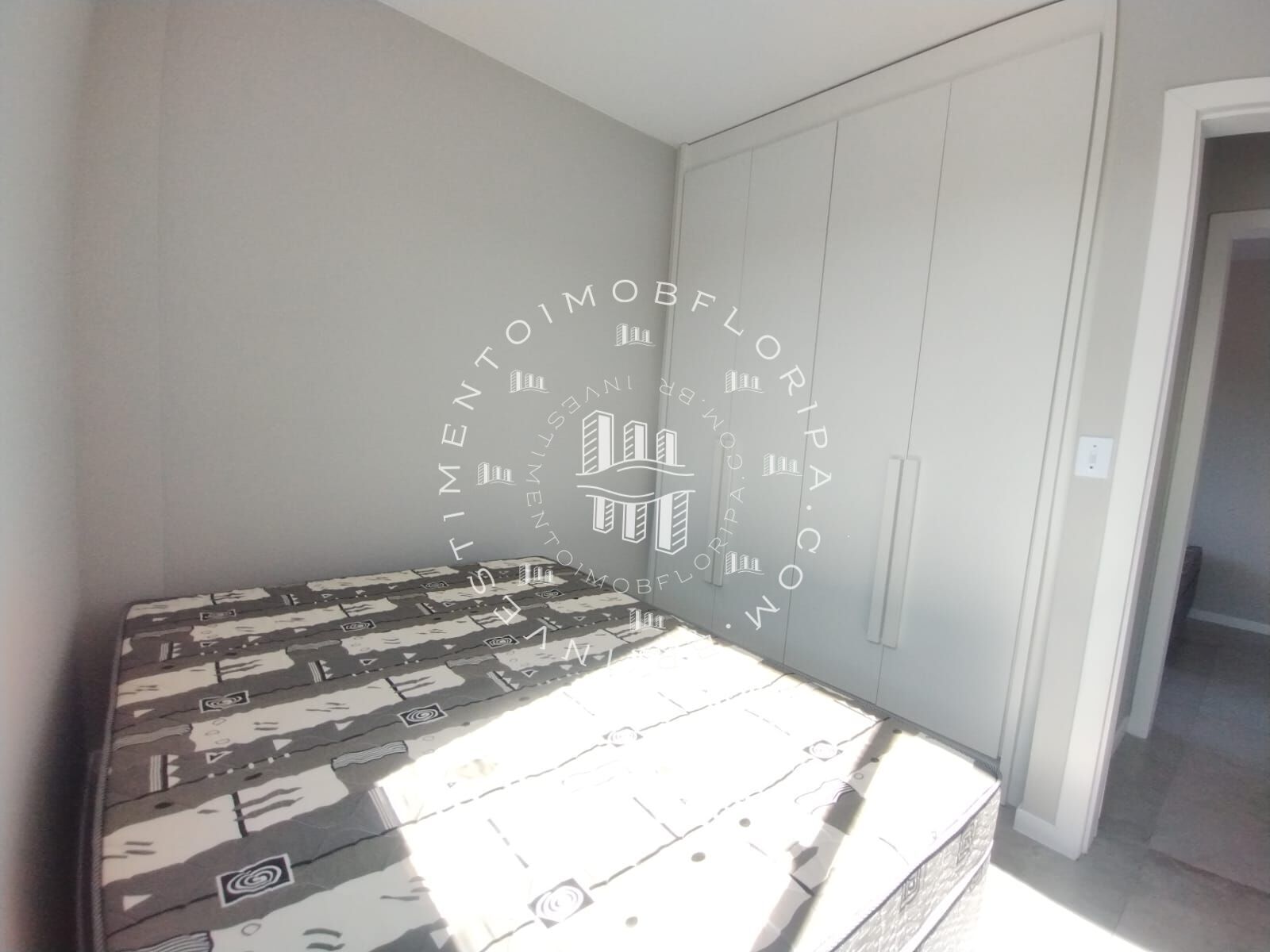 Apartamento à venda com 2 quartos, 65m² - Foto 10