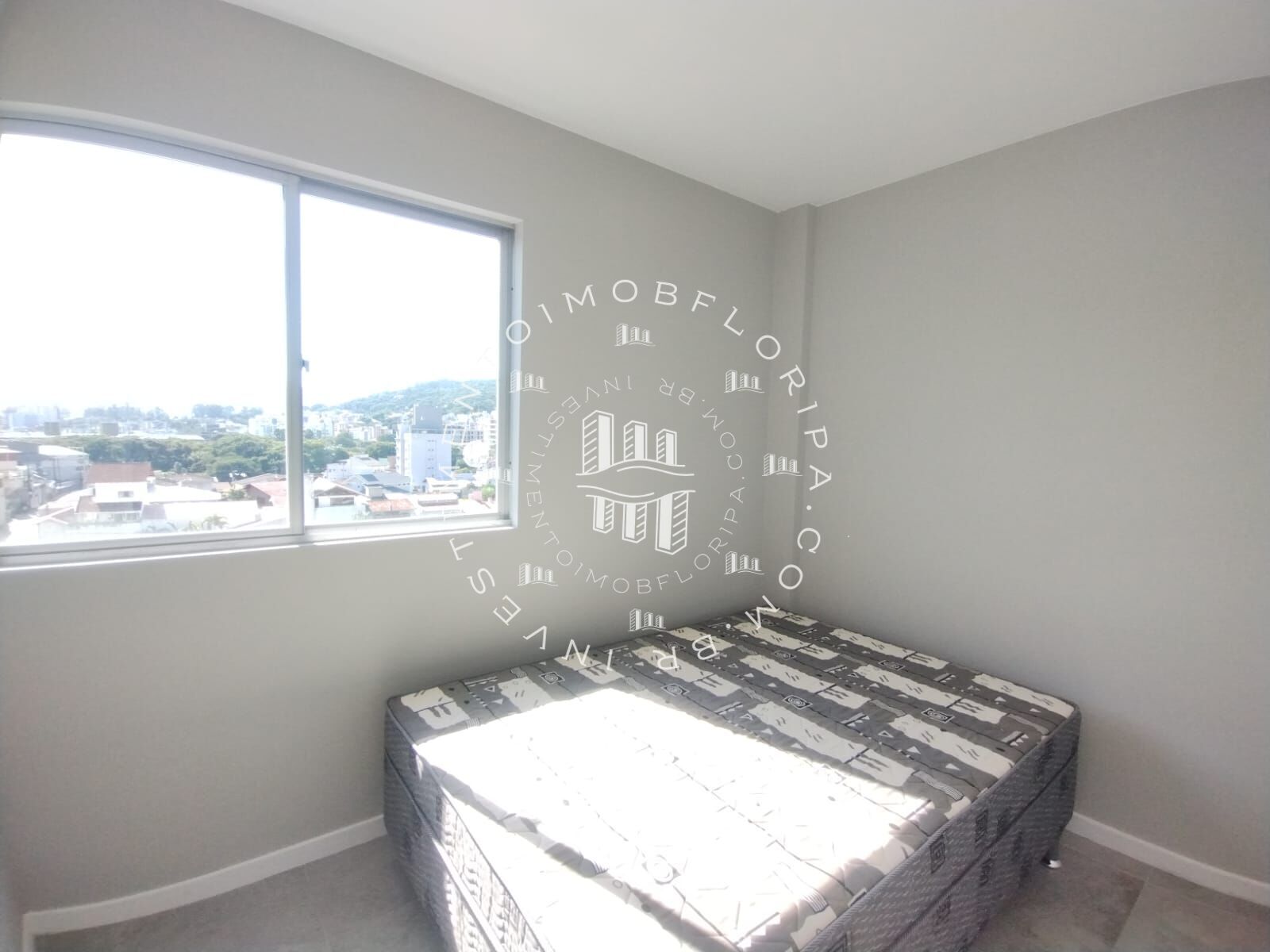 Apartamento à venda com 2 quartos, 65m² - Foto 9