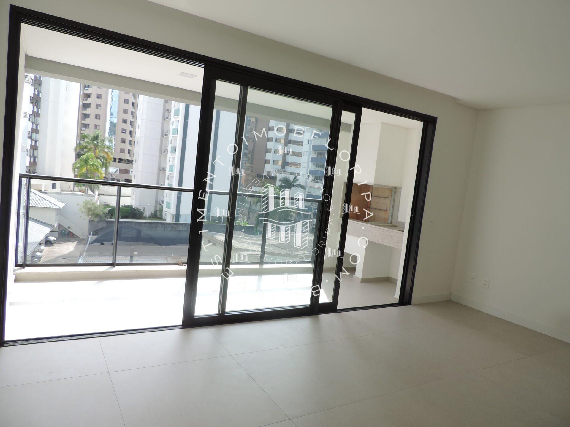 Apartamento, 3 quartos, 107 m² - Foto 1