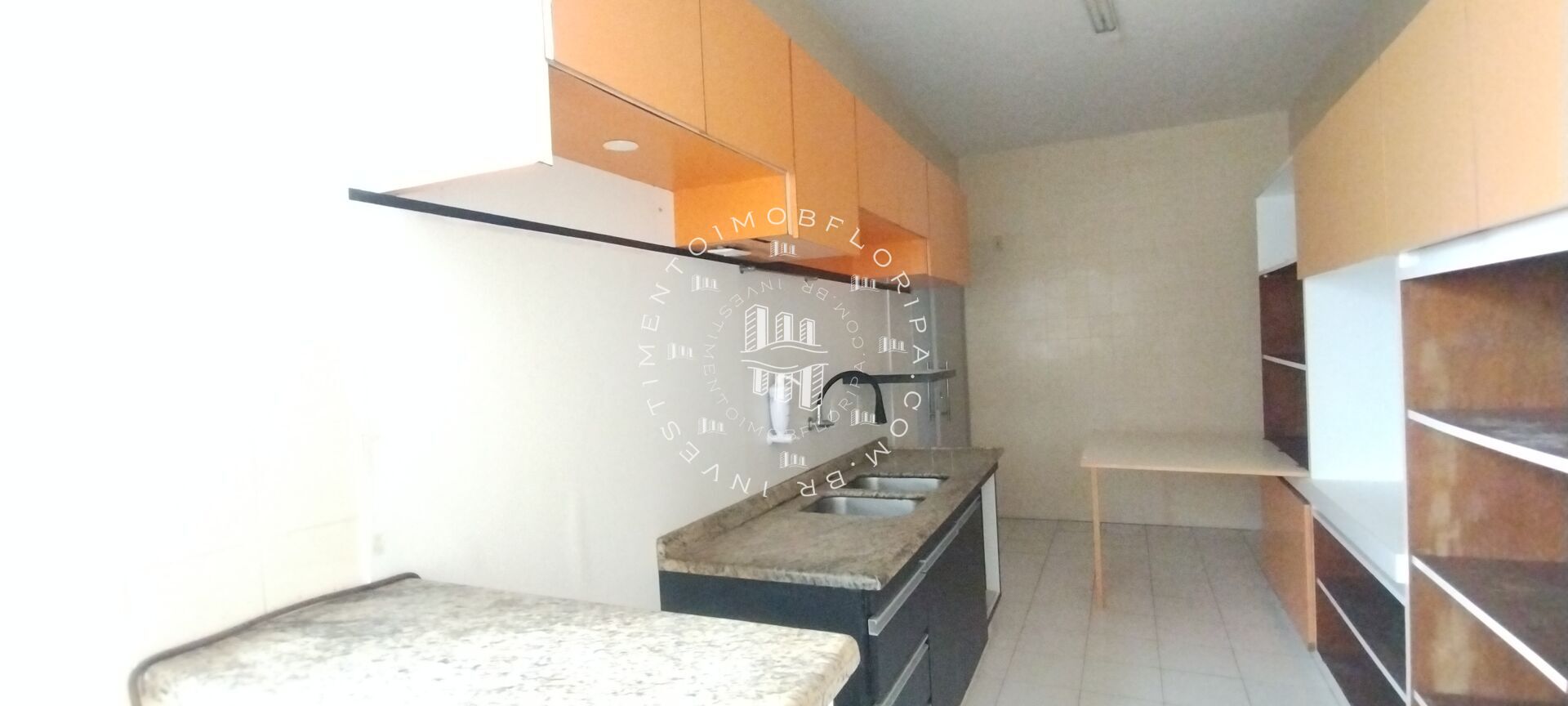 Apartamento à venda com 2 quartos, 105m² - Foto 3