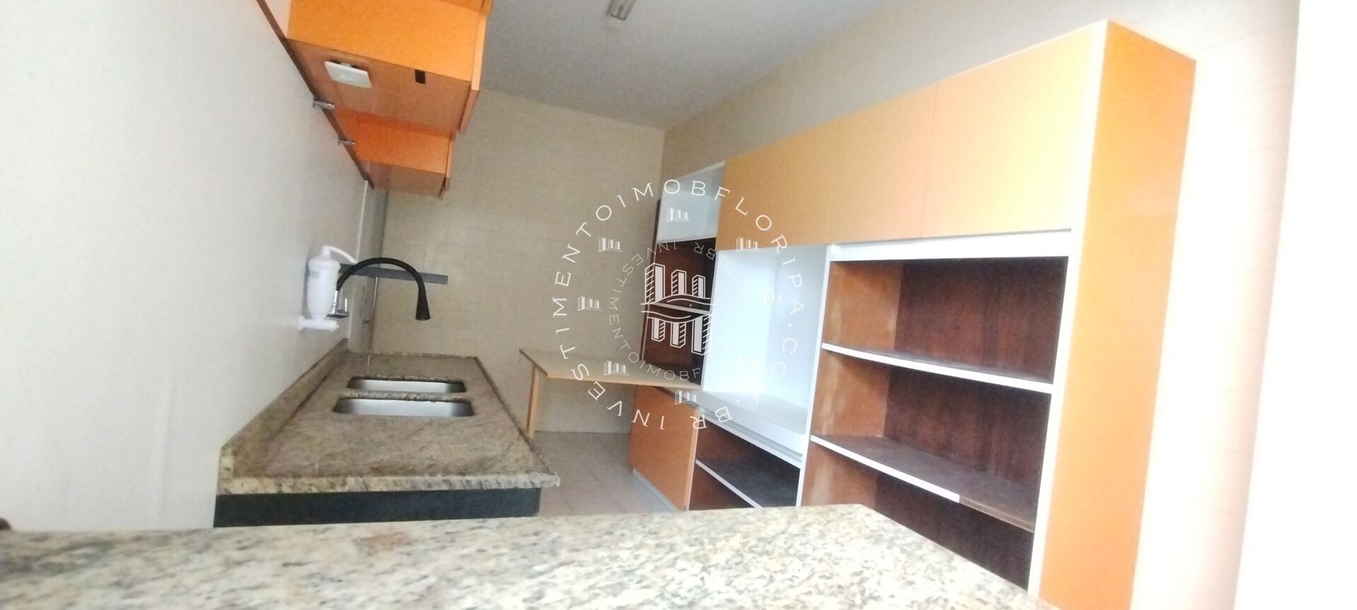 Apartamento à venda com 2 quartos, 105m² - Foto 1