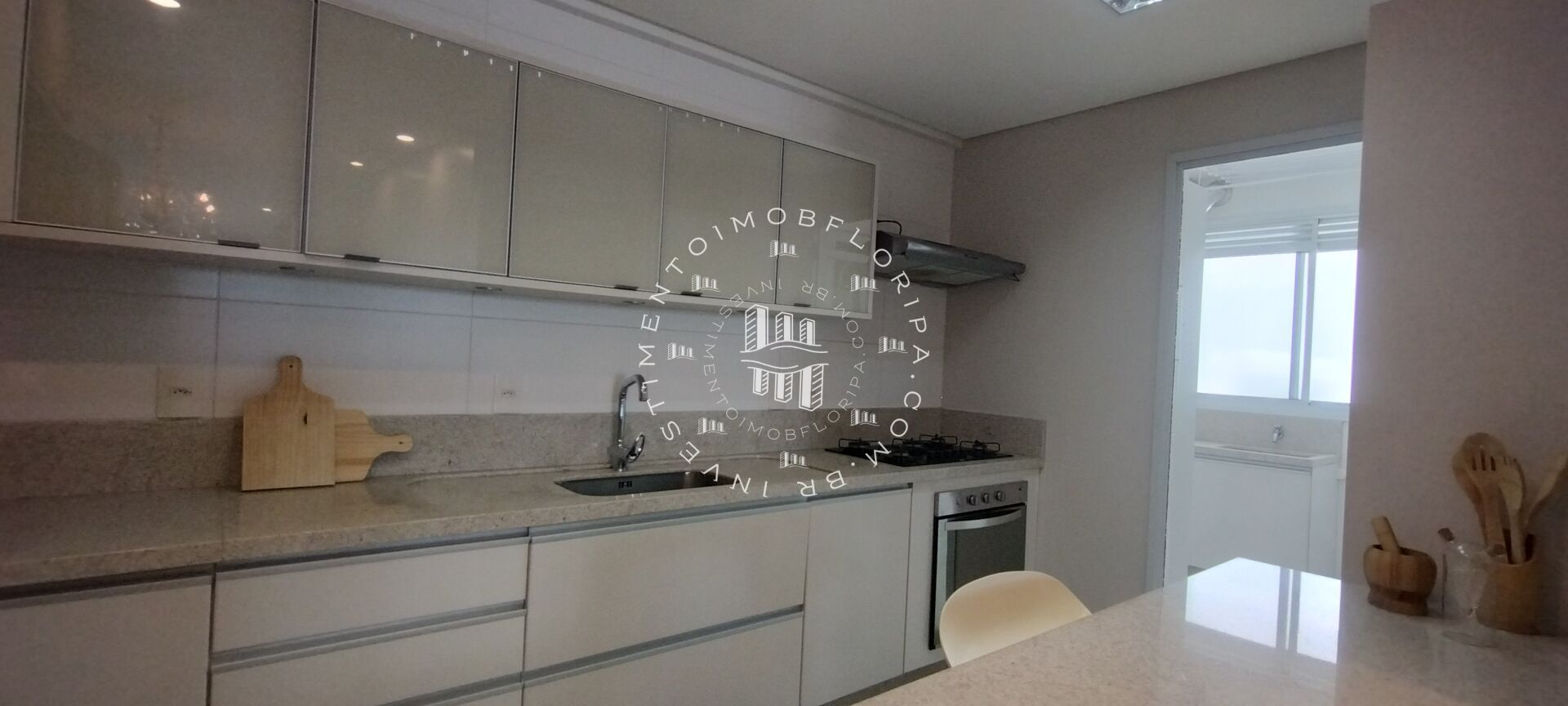 Apartamento à venda com 4 quartos, 250m² - Foto 7