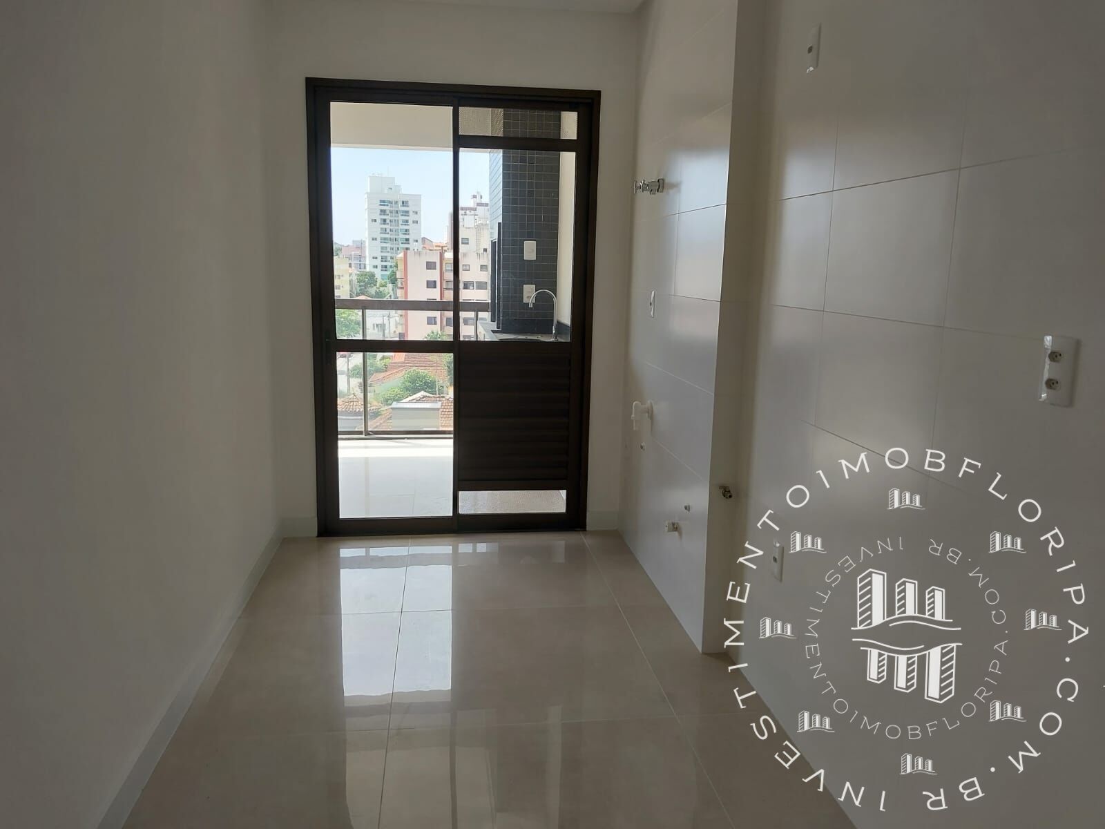 Apartamento à venda com 3 quartos, 126m² - Foto 4