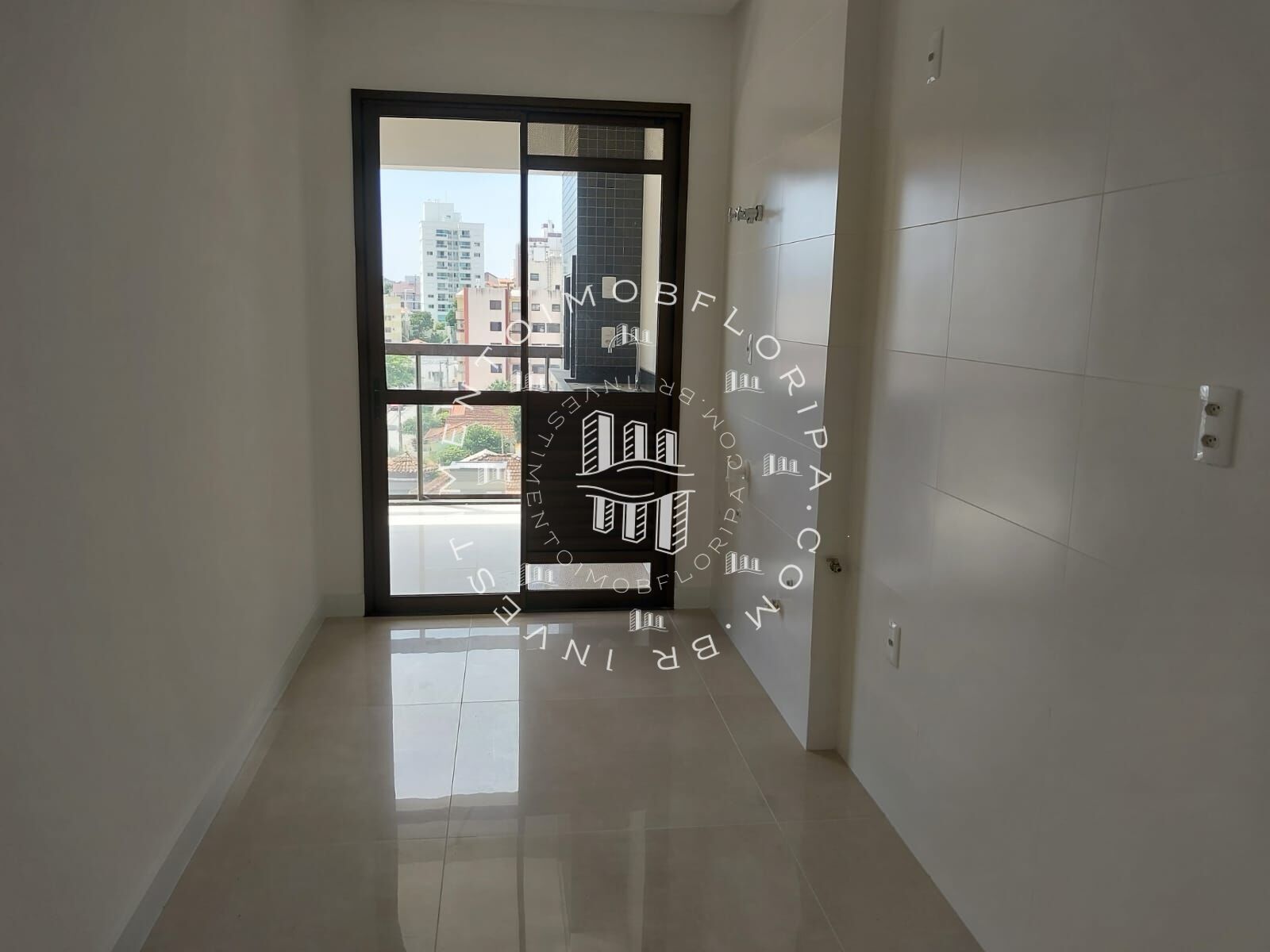 Apartamento à venda com 3 quartos, 126m² - Foto 4