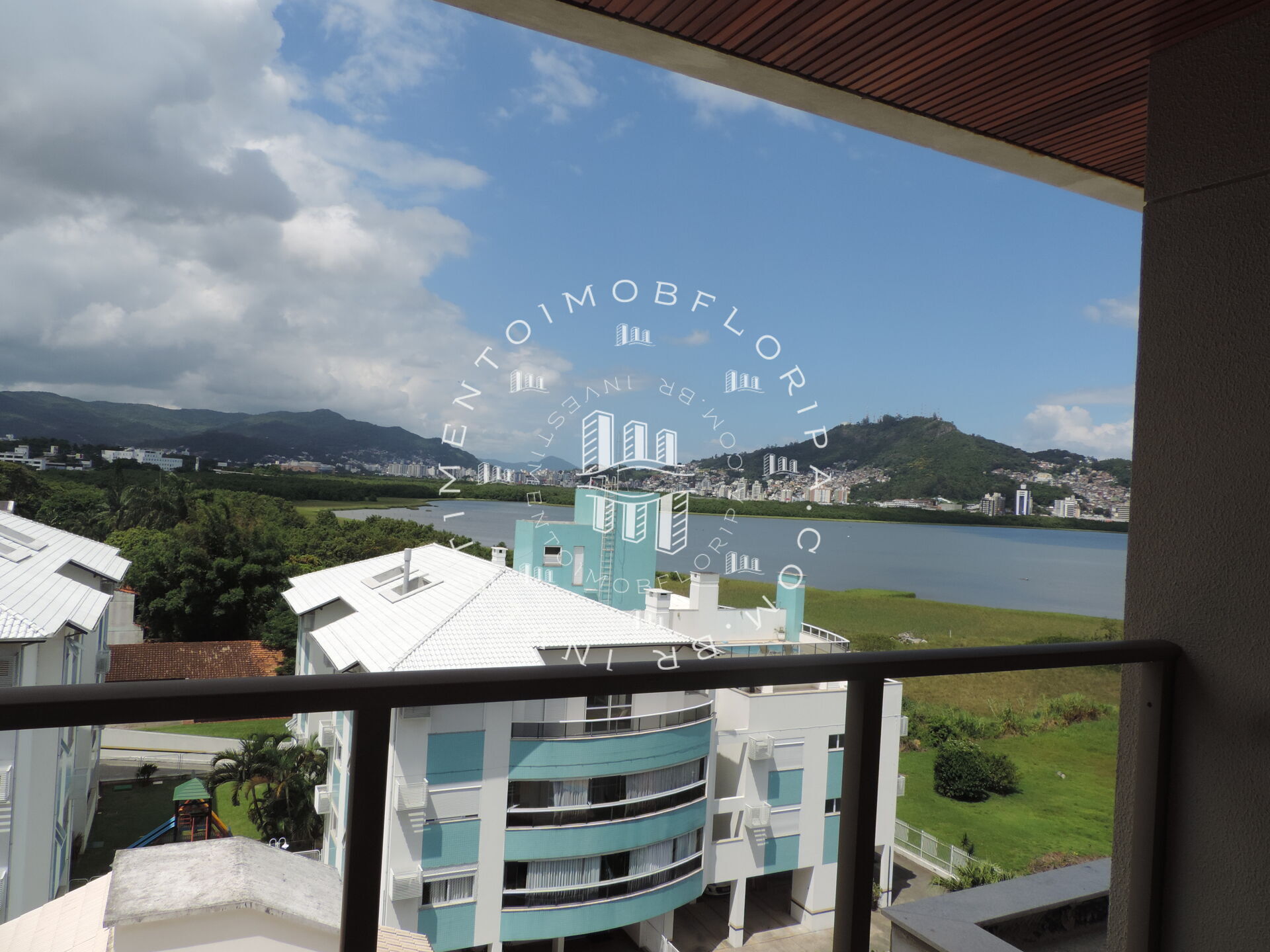 Apartamento à venda com 3 quartos, 99m² - Foto 13