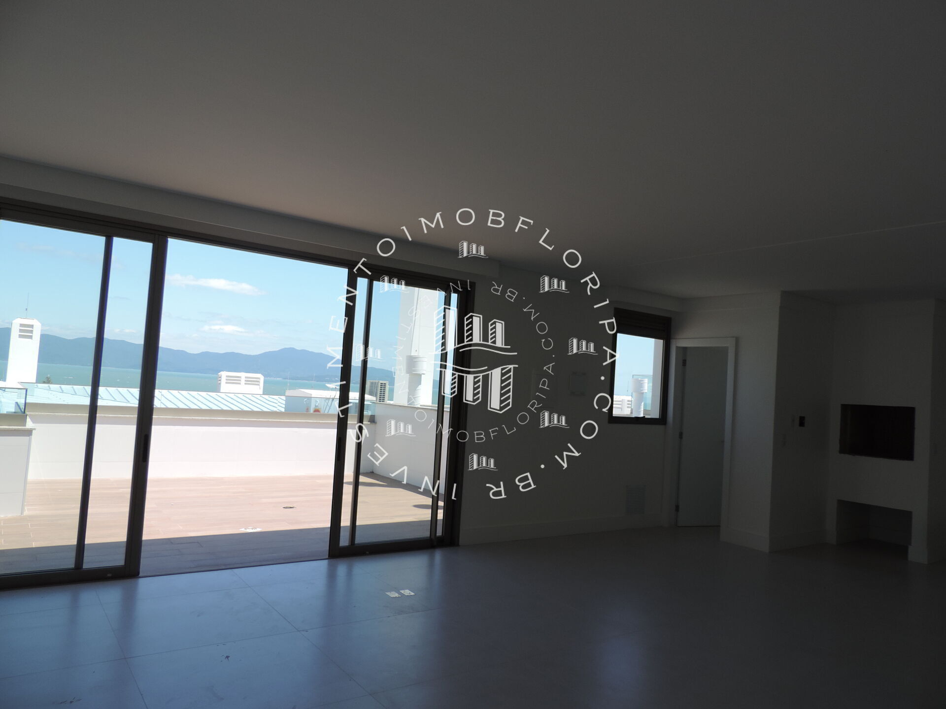 Cobertura à venda com 3 quartos, 205m² - Foto 1