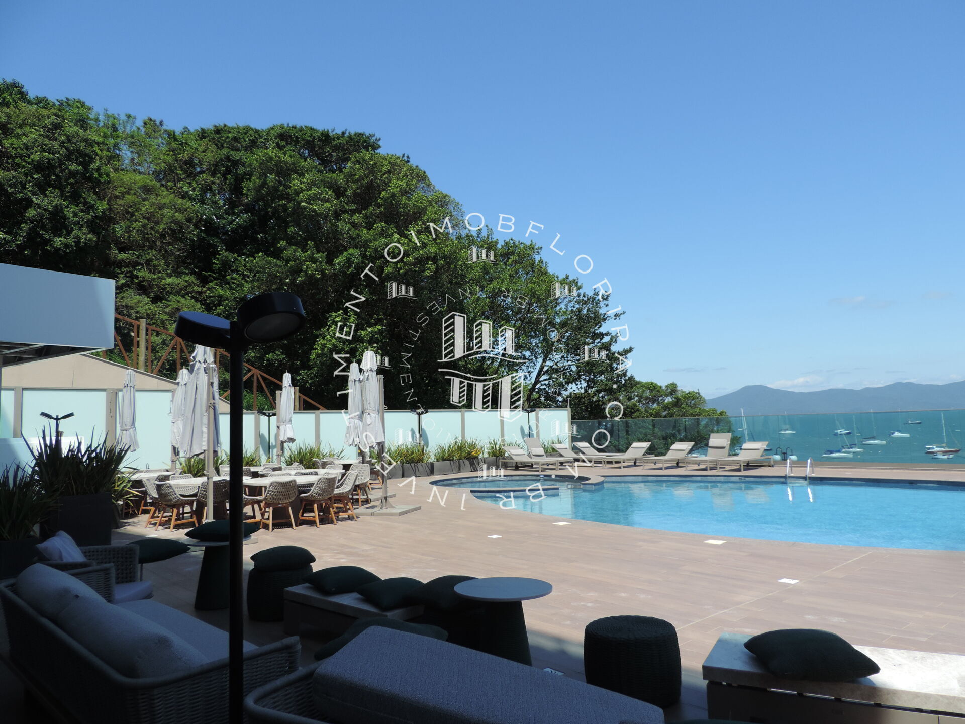 Cobertura à venda com 3 quartos, 205m² - Foto 8