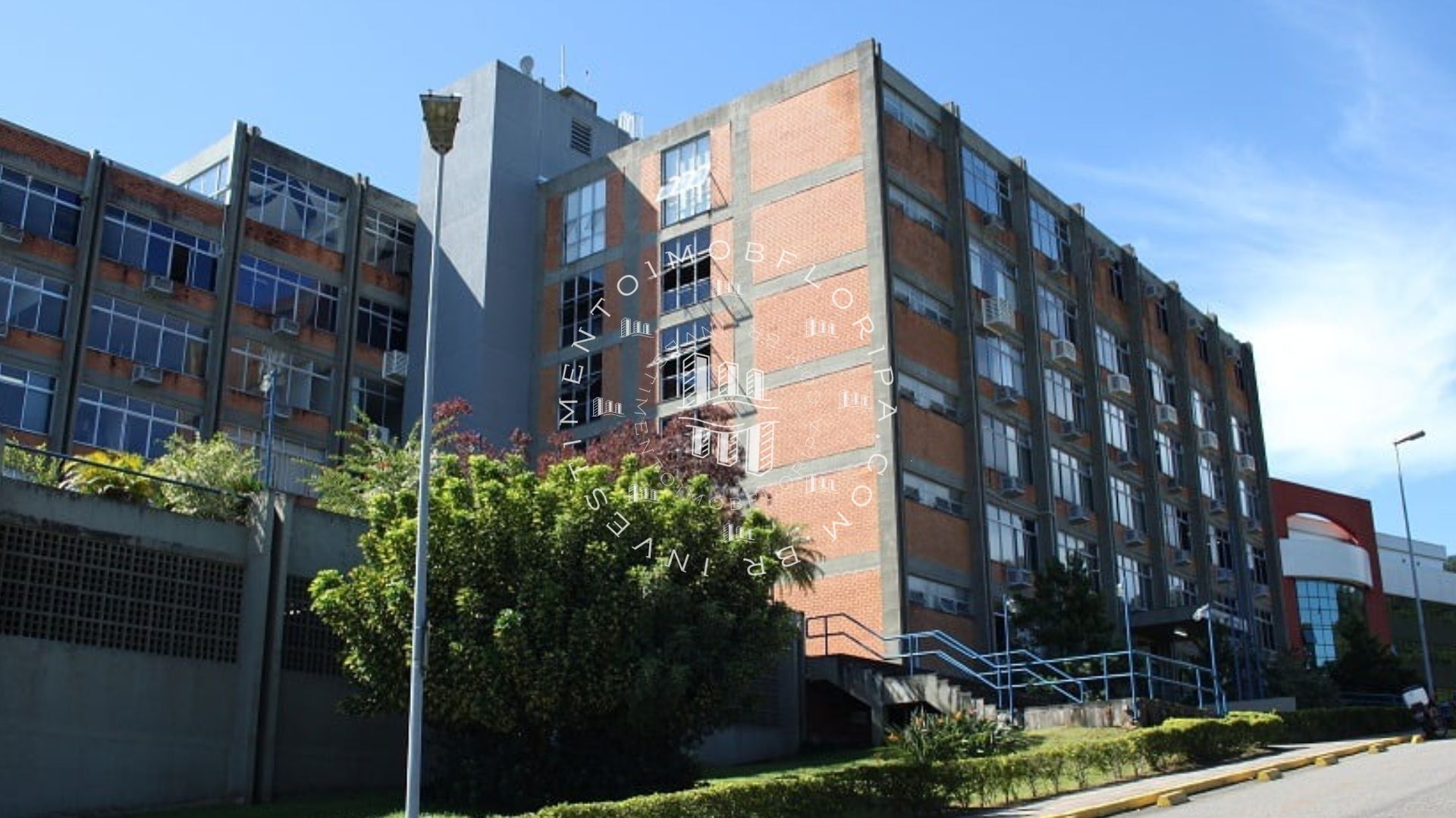 Conjunto Comercial-Sala para alugar com 1 quarto, 56m² - Foto 1