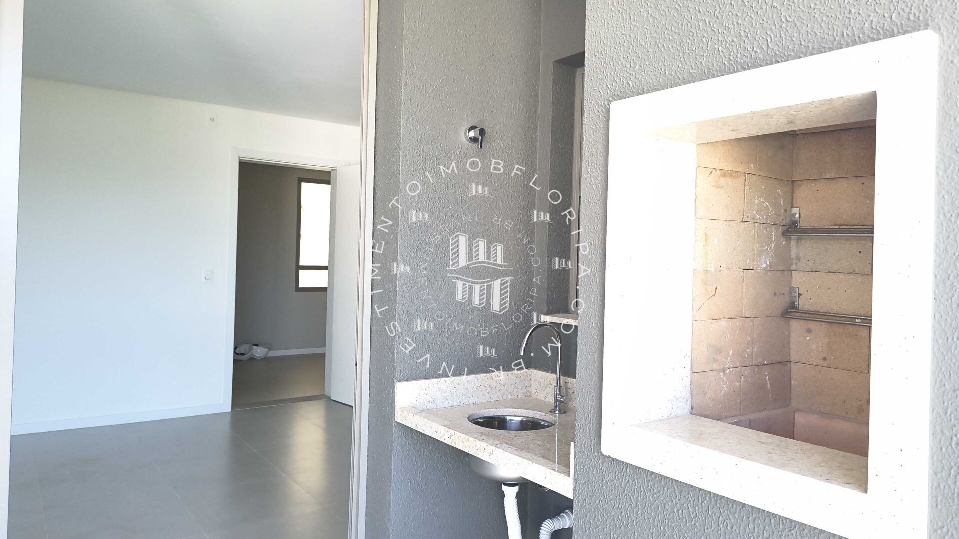 Apartamento à venda com 3 quartos, 109m² - Foto 3