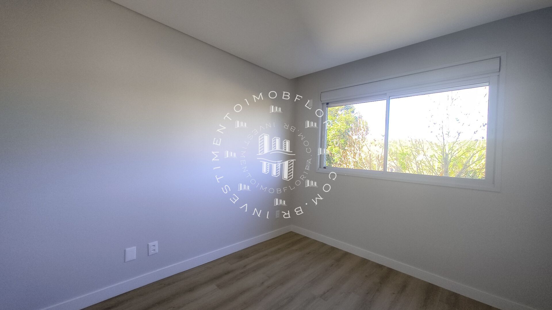Apartamento à venda com 3 quartos, 158m² - Foto 9