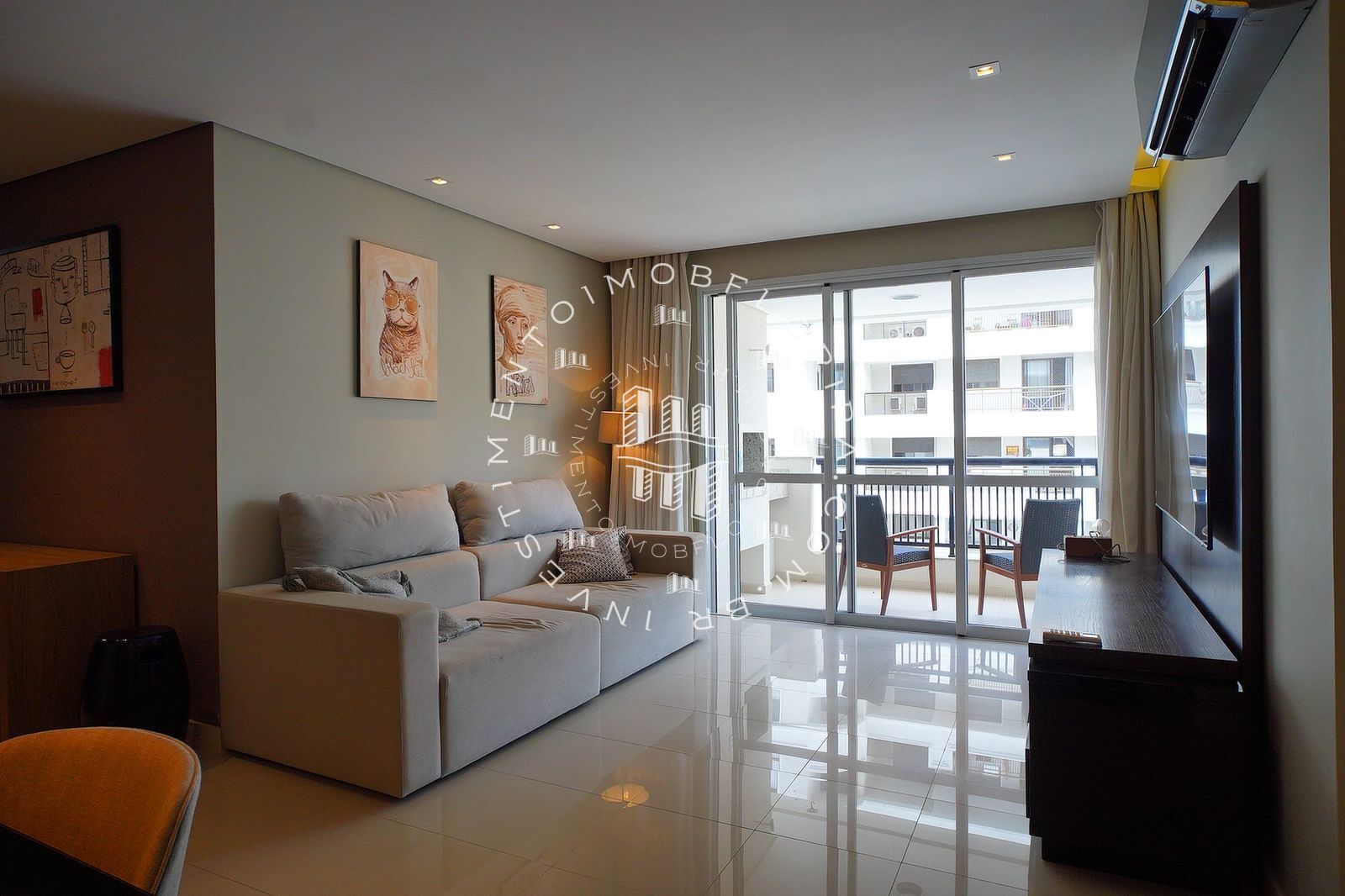 Apartamento à venda com 3 quartos, 126m² - Foto 1