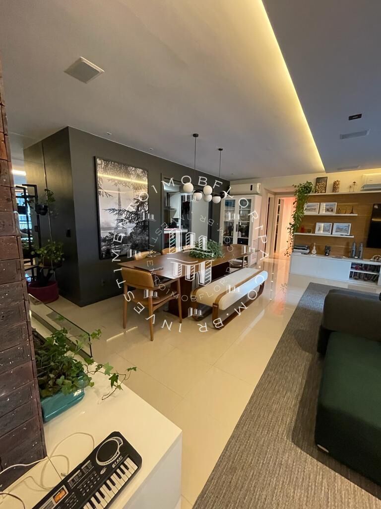 Apartamento à venda com 3 quartos, 184m² - Foto 4