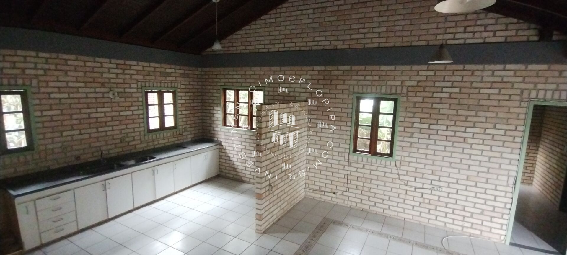 Sobrado à venda com 3 quartos, 120m² - Foto 2