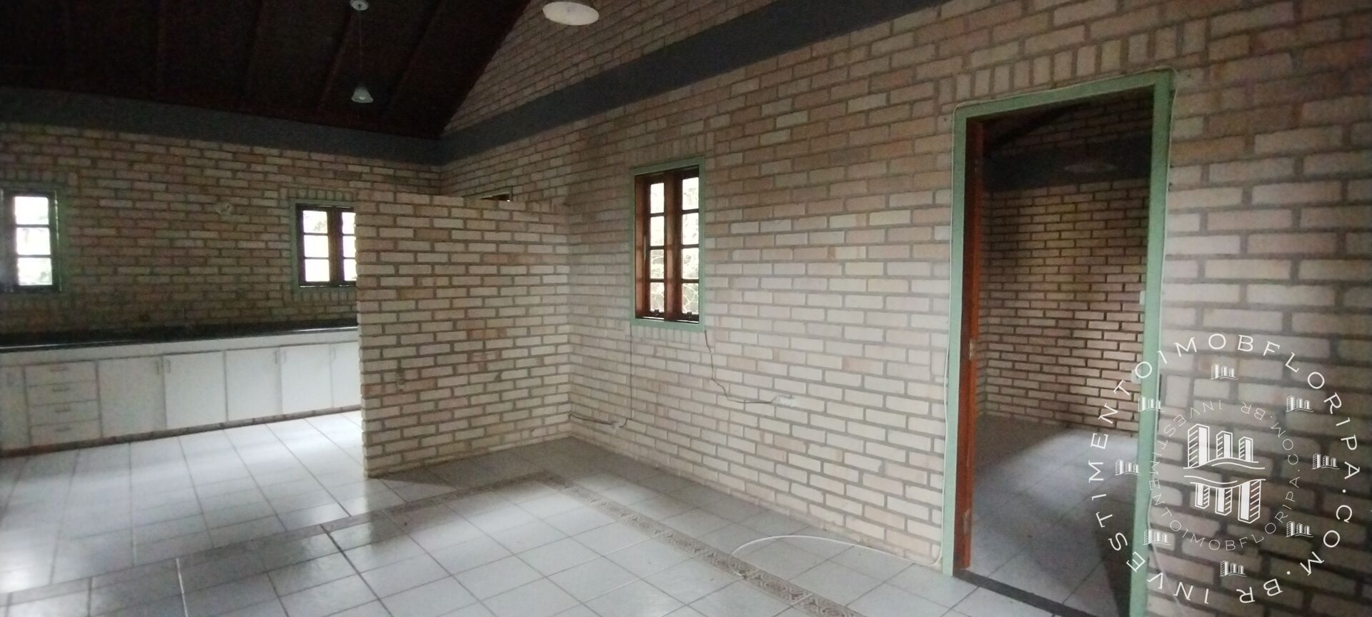 Sobrado à venda com 3 quartos, 120m² - Foto 1