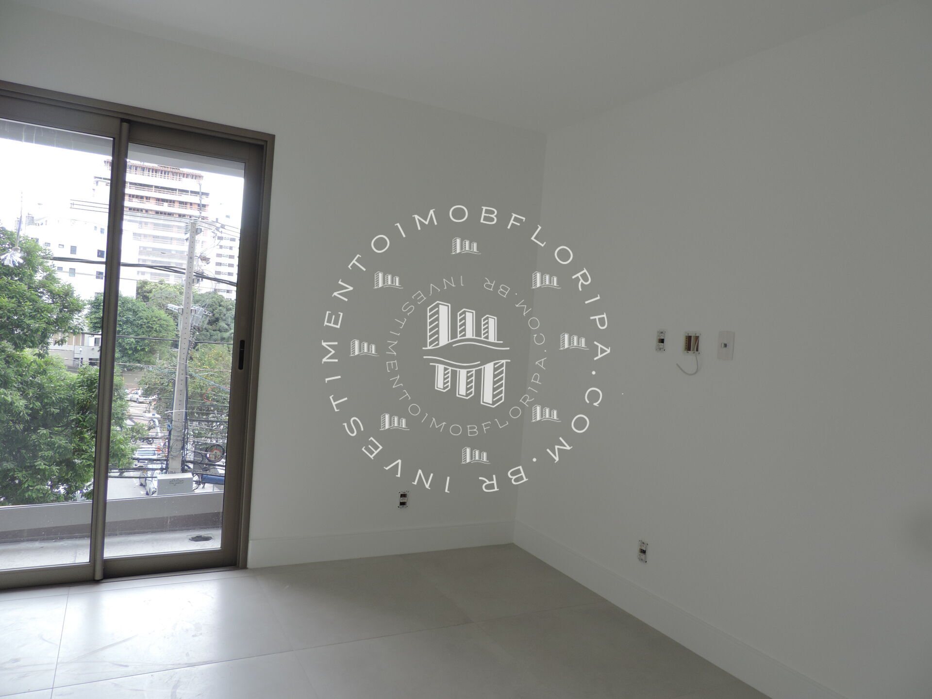 Apartamento à venda com 2 quartos, 60m² - Foto 4