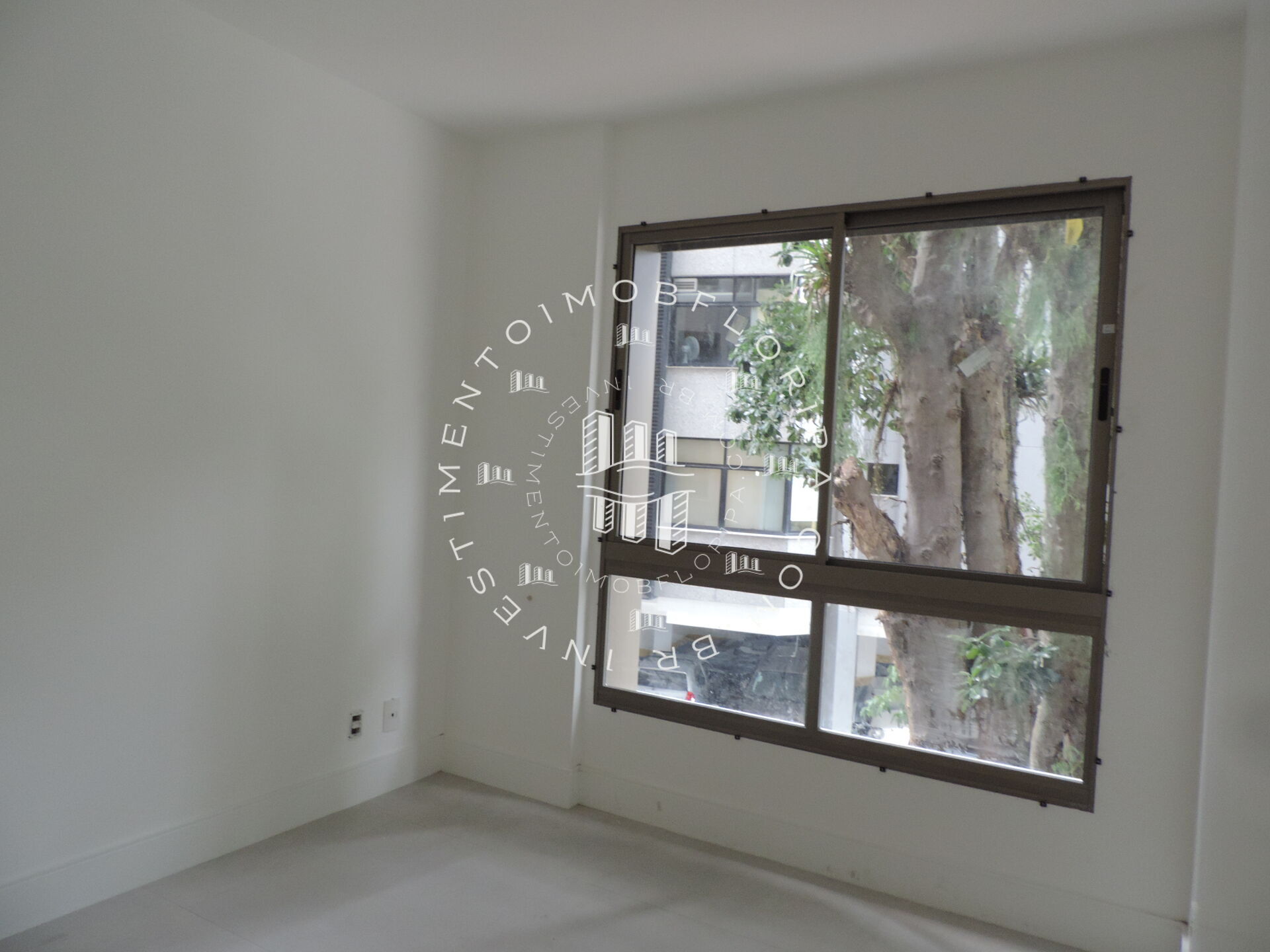 Apartamento à venda com 2 quartos, 60m² - Foto 5