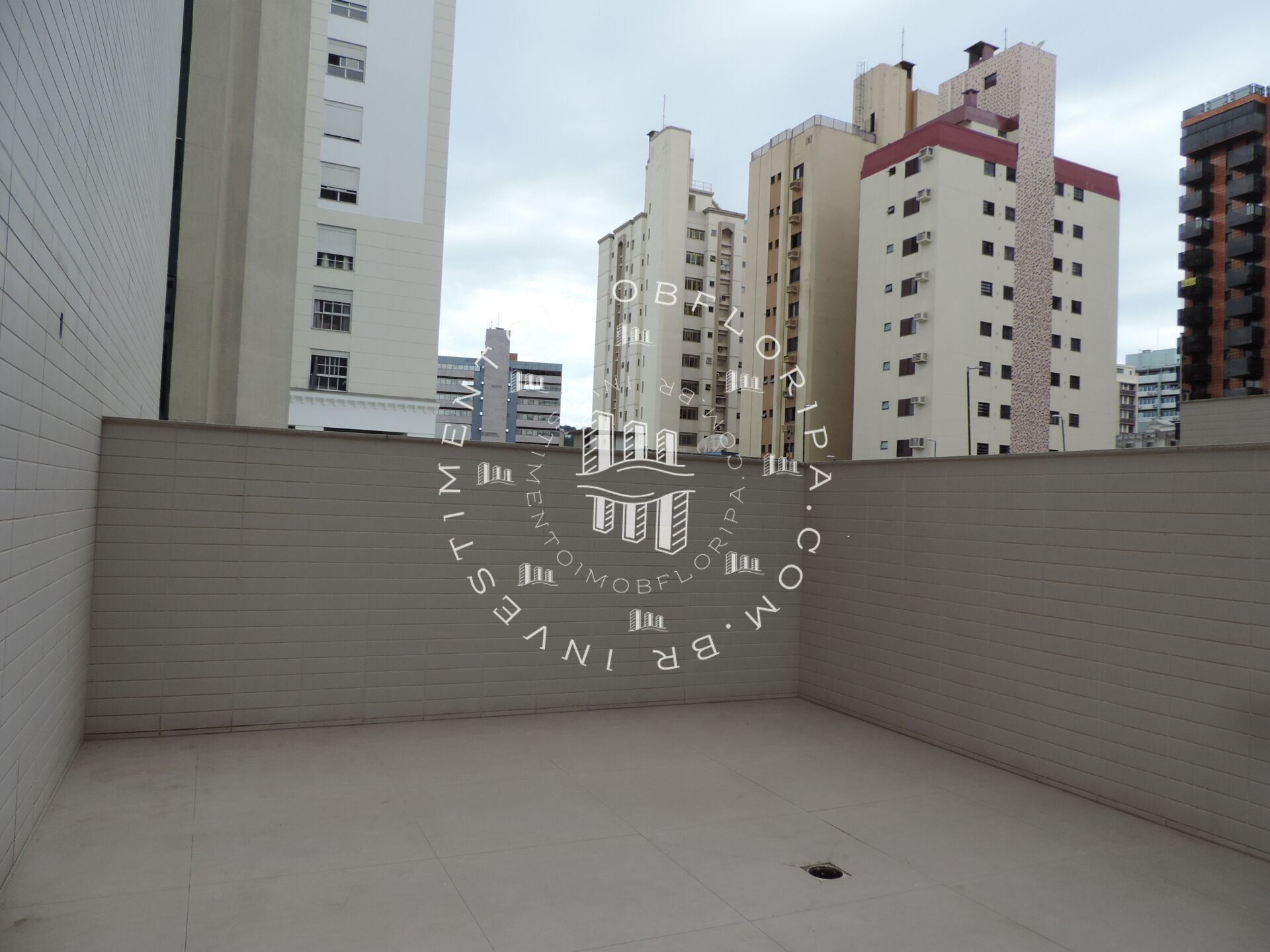 Apartamento à venda com 1 quarto, 114m² - Foto 3