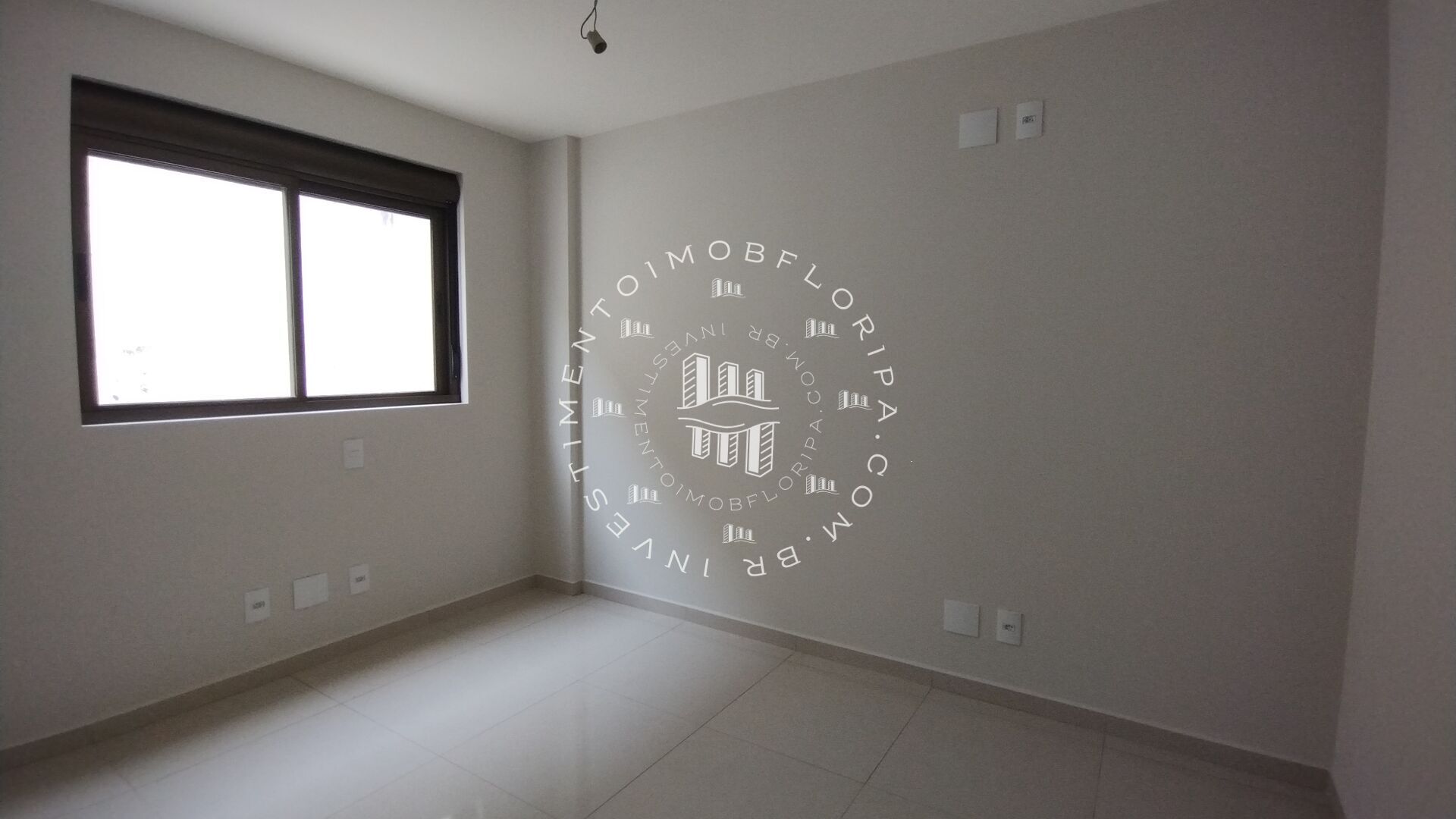 Apartamento à venda com 2 quartos, 105m² - Foto 7