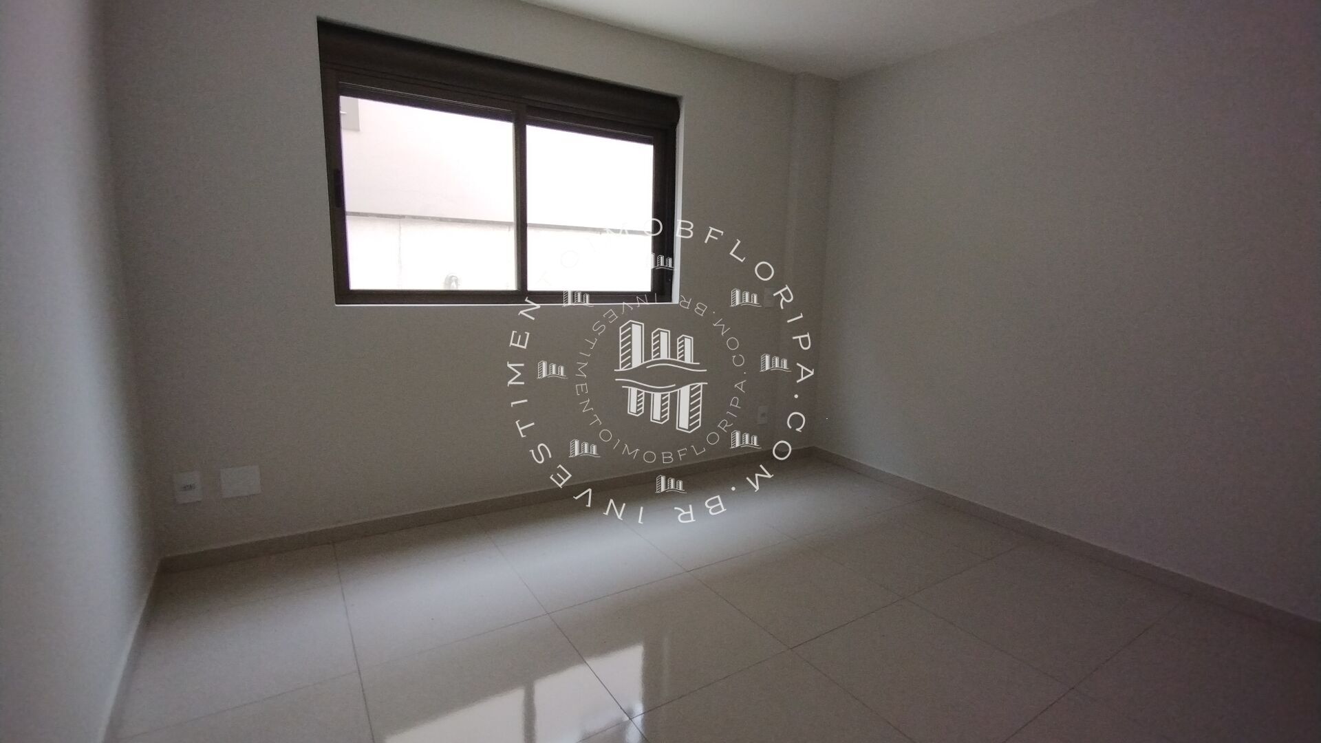 Apartamento à venda com 2 quartos, 105m² - Foto 5