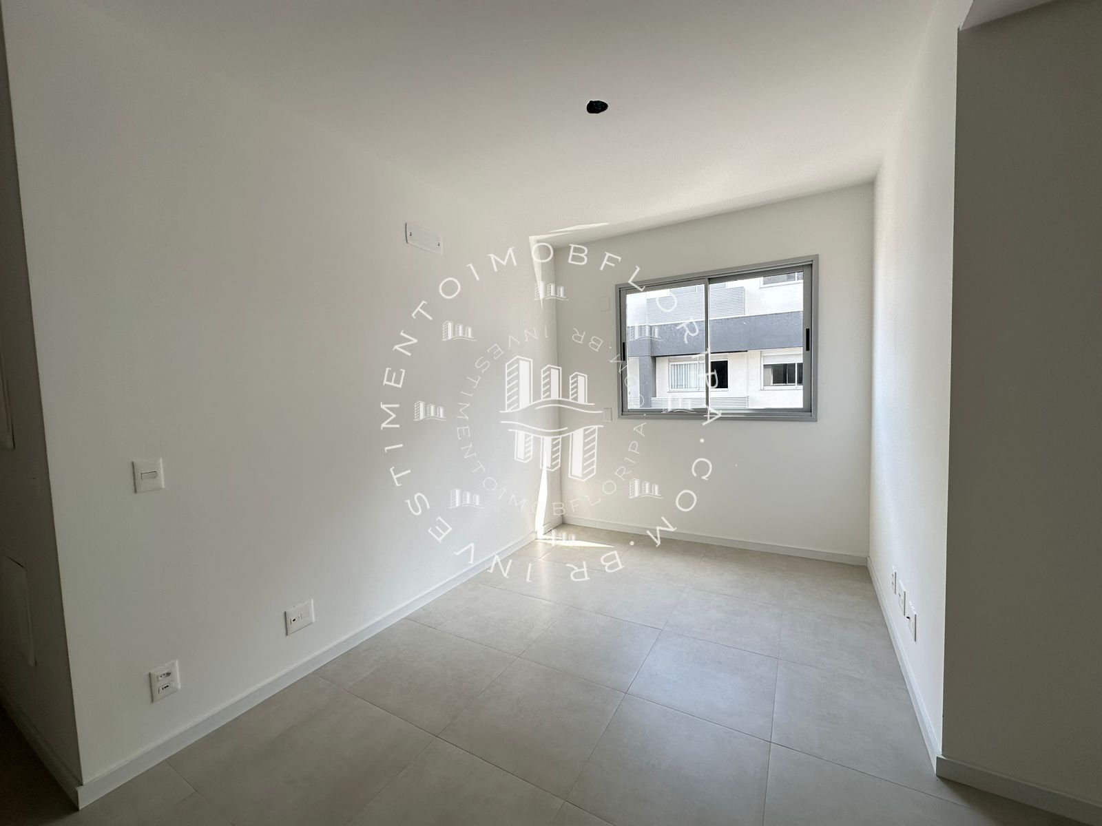 Apartamento à venda com 2 quartos, 111m² - Foto 10