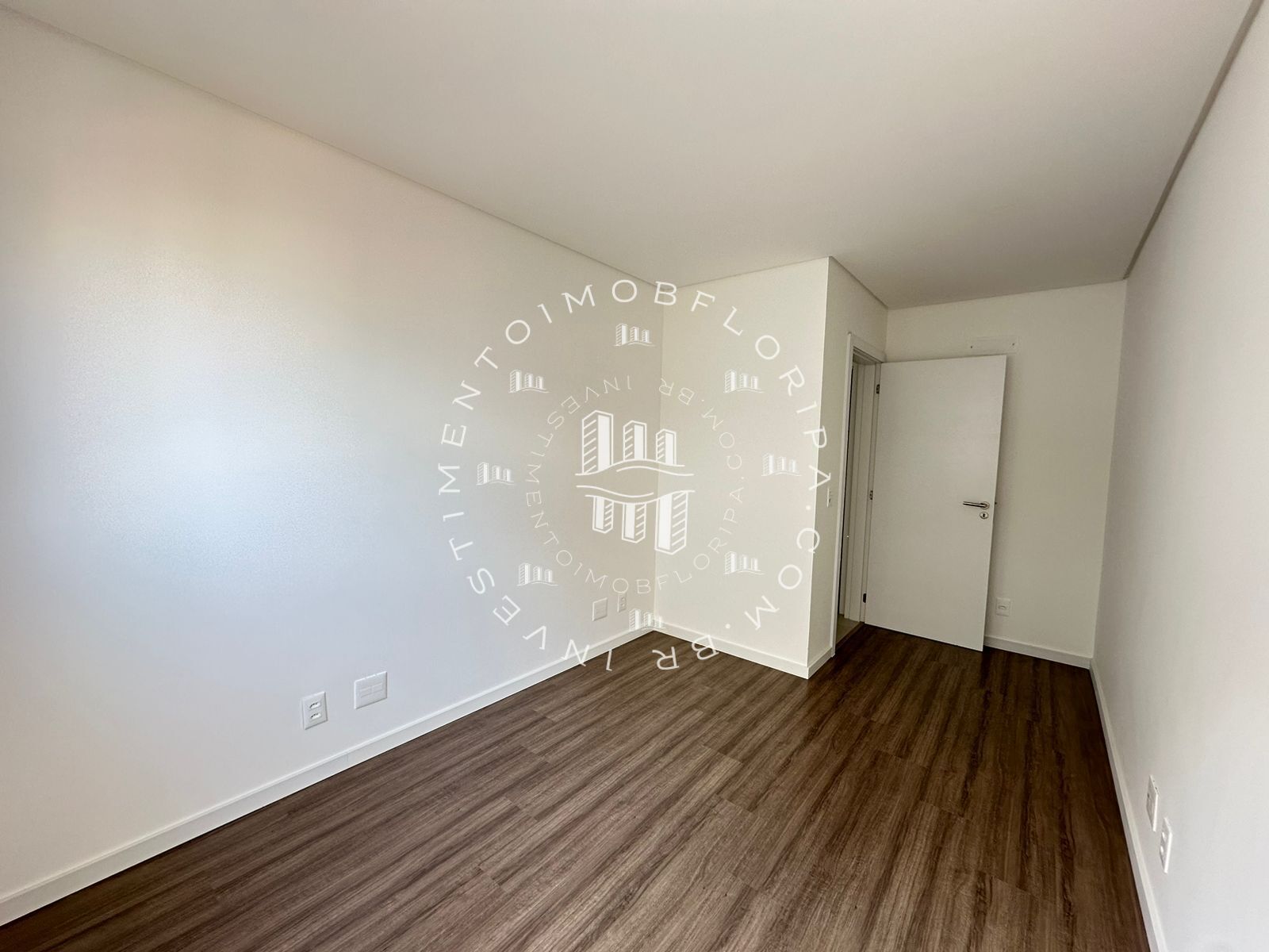 Apartamento à venda com 2 quartos, 111m² - Foto 9