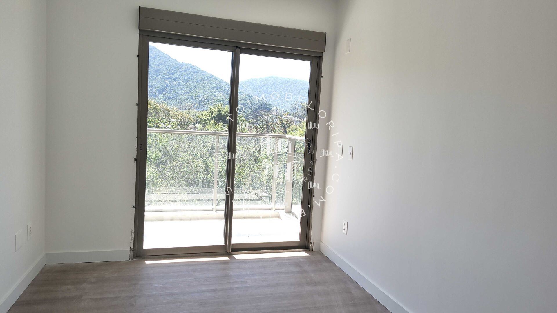 Apartamento à venda com 2 quartos, 77m² - Foto 5