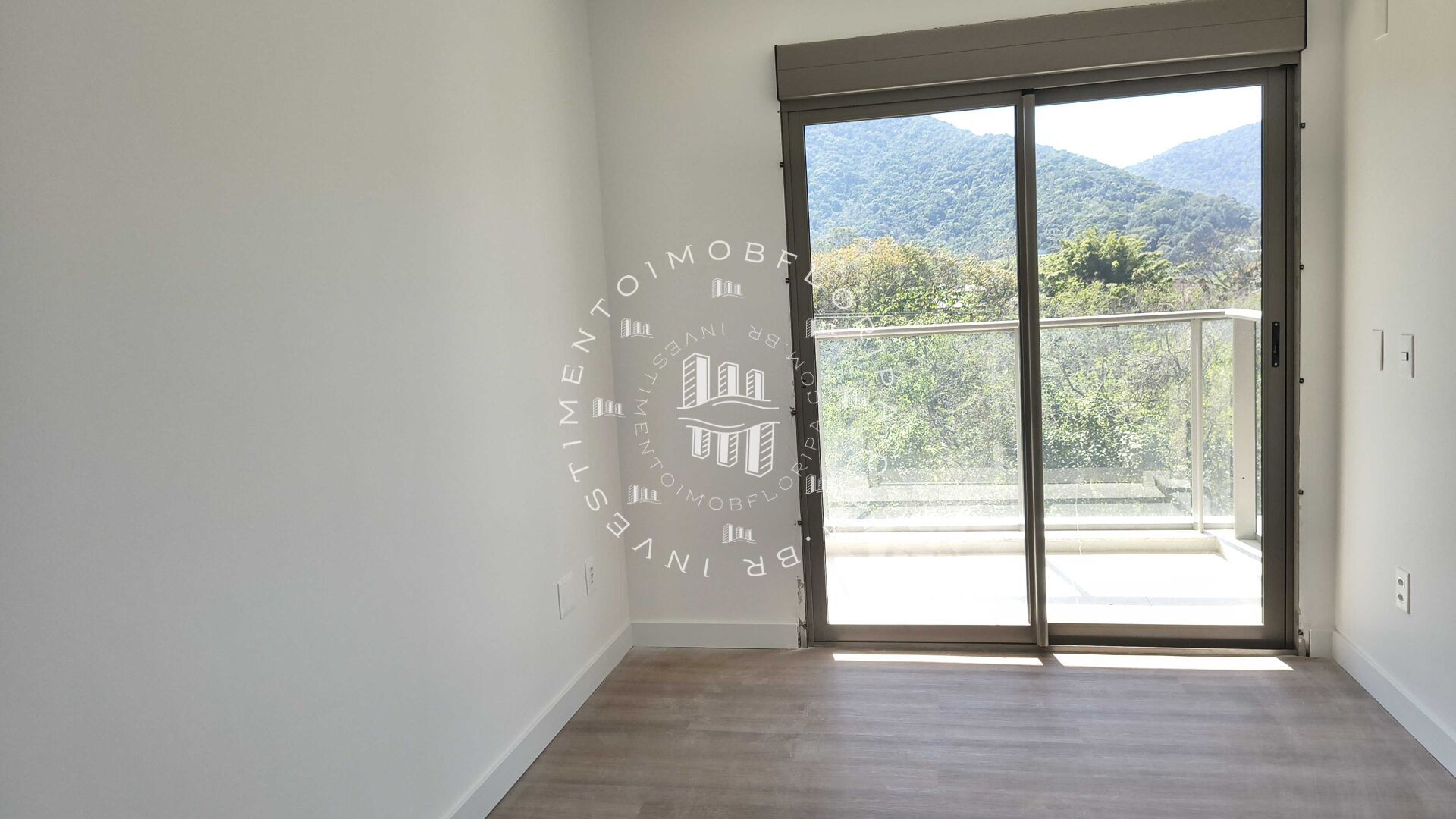 Apartamento à venda com 2 quartos, 77m² - Foto 6