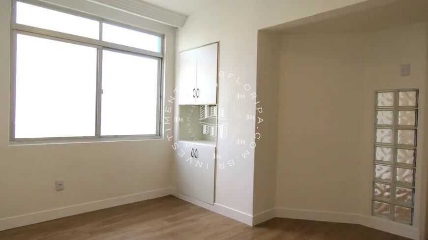 Apartamento à venda com 2 quartos, 55m² - Foto 11