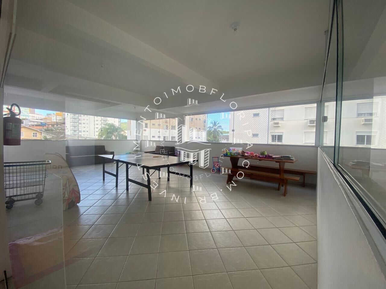 Apartamento à venda com 3 quartos, 111m² - Foto 21