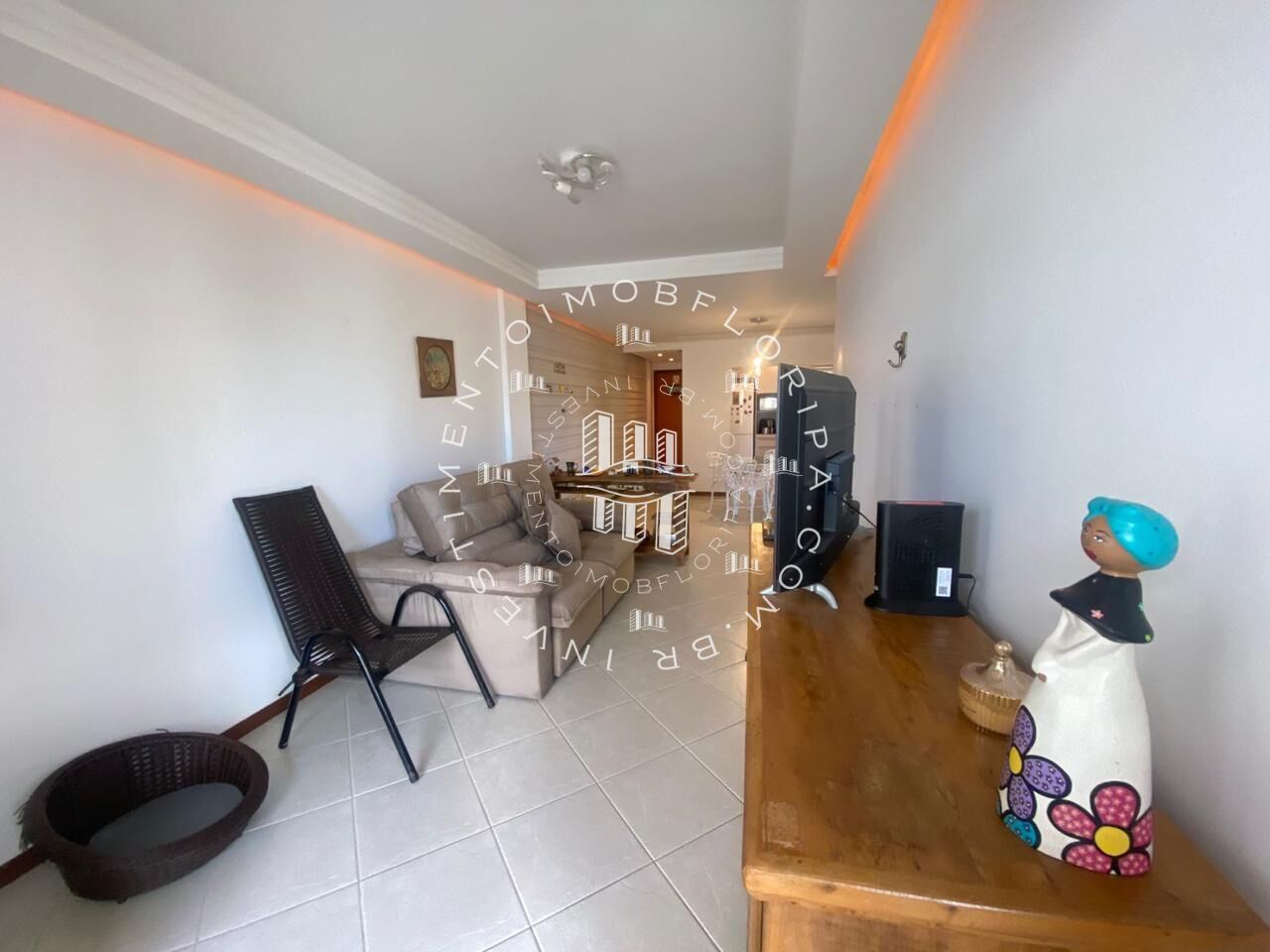 Apartamento à venda com 3 quartos, 111m² - Foto 4