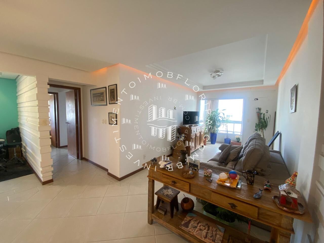 Apartamento à venda com 3 quartos, 111m² - Foto 1
