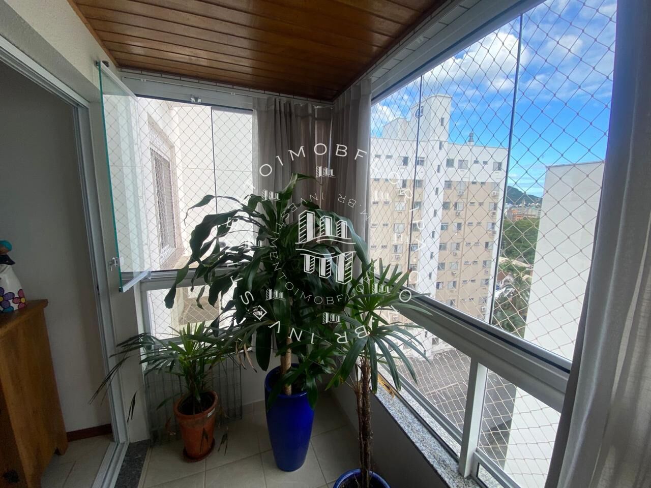 Apartamento à venda com 3 quartos, 111m² - Foto 5