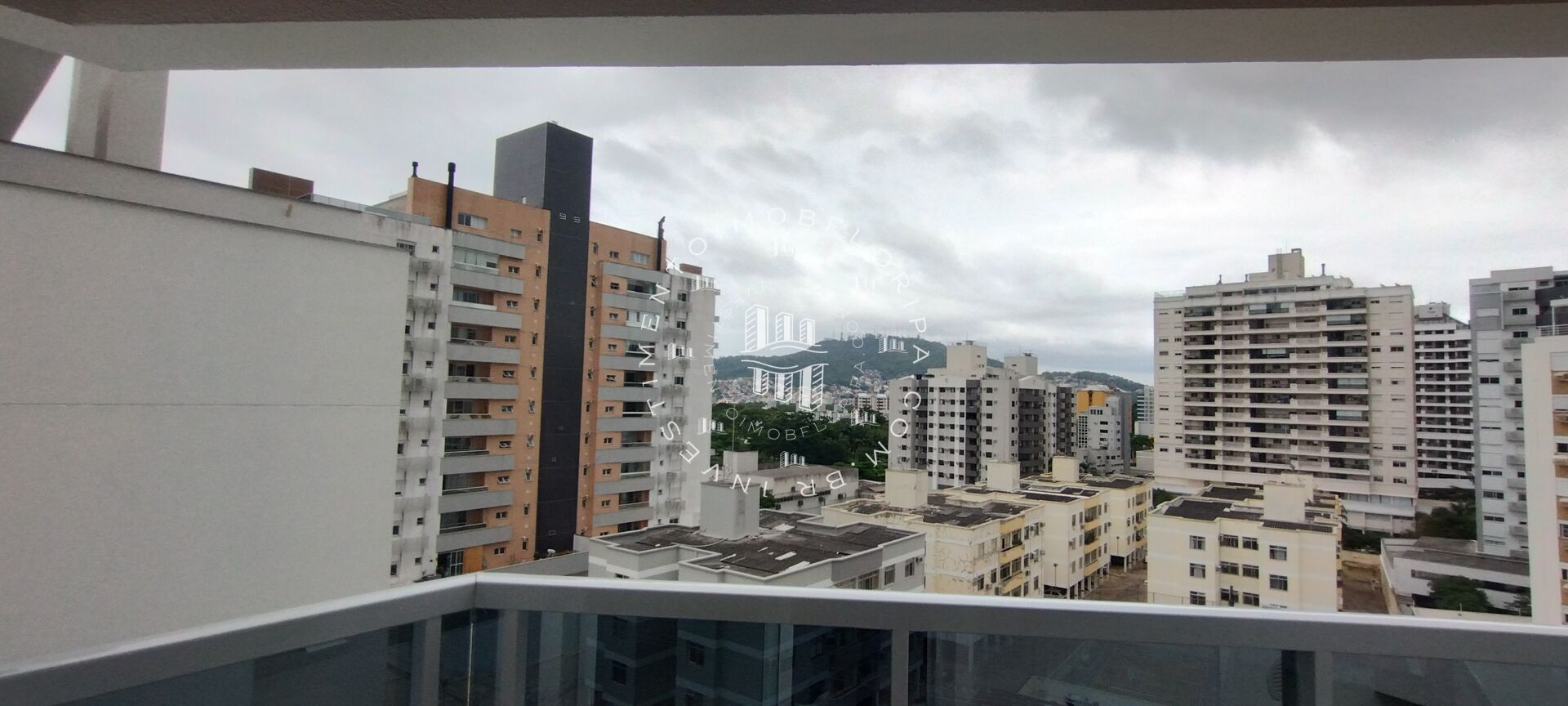 Apartamento à venda com 3 quartos, 95m² - Foto 3